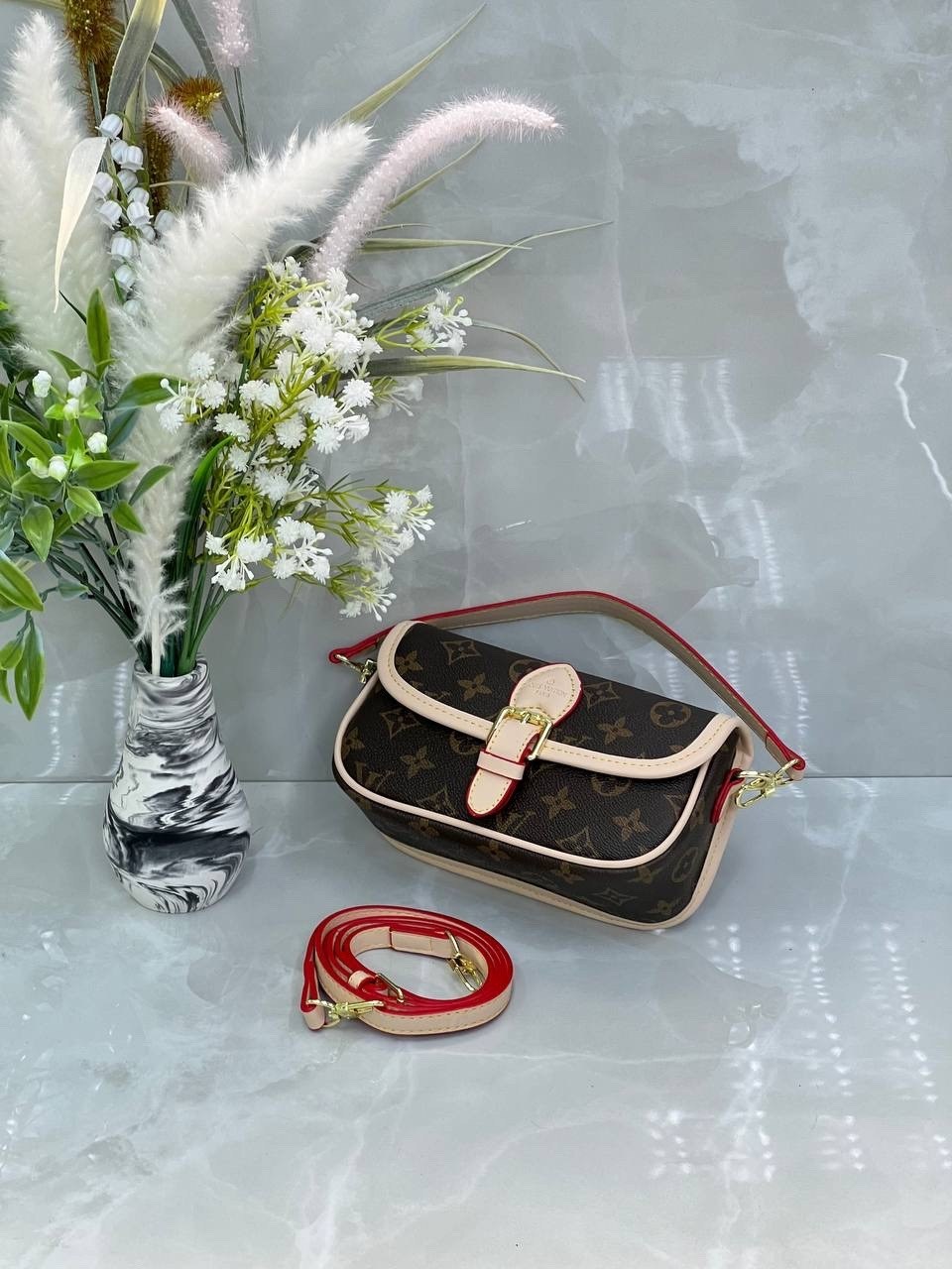 louis vuitton женская сумка,louis vuitton сумка на плечо,сумка louis vuitton,модная сумка,луи виттон сумка