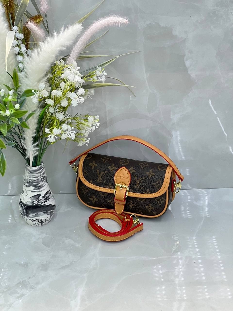 louis vuitton женская сумка,louis vuitton сумка на плечо,сумка louis vuitton,модная сумка,луи виттон сумка