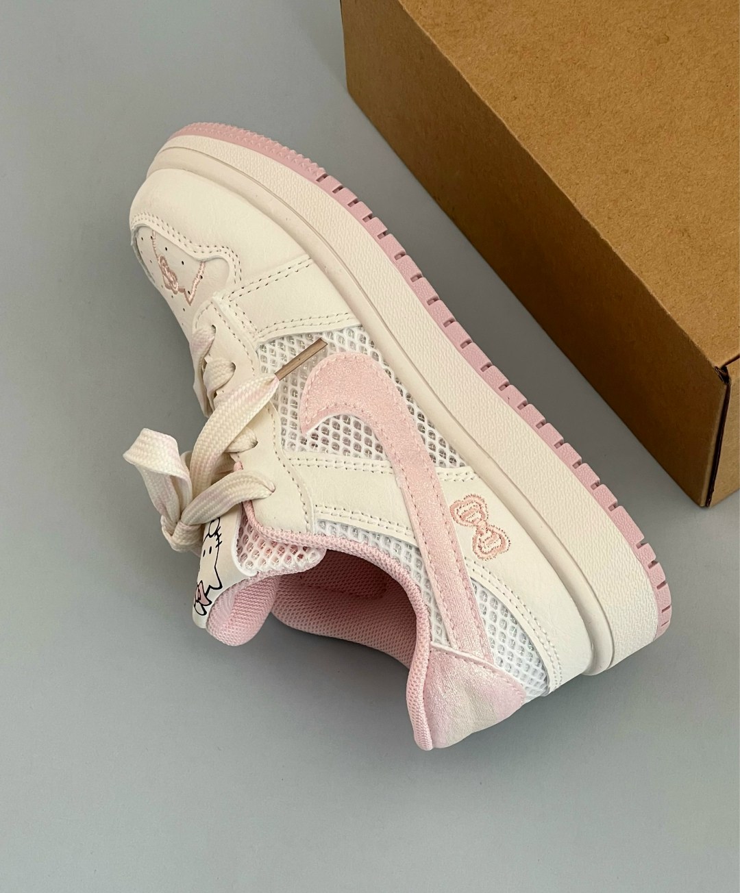 женские кроссовки nike,женские кроссовки,оригинальные кроссовки,nike dunk low pink pigeon,розовые кроссовки