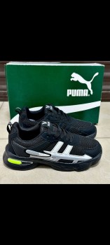 Кроссовки