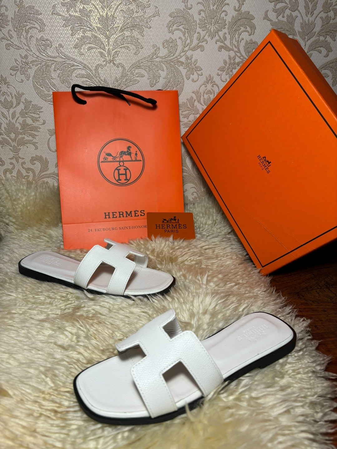шлепанцы hermes,шлепки hermes женские,hermes izmir sandal,тапочки hermes,шлепки гермес женские