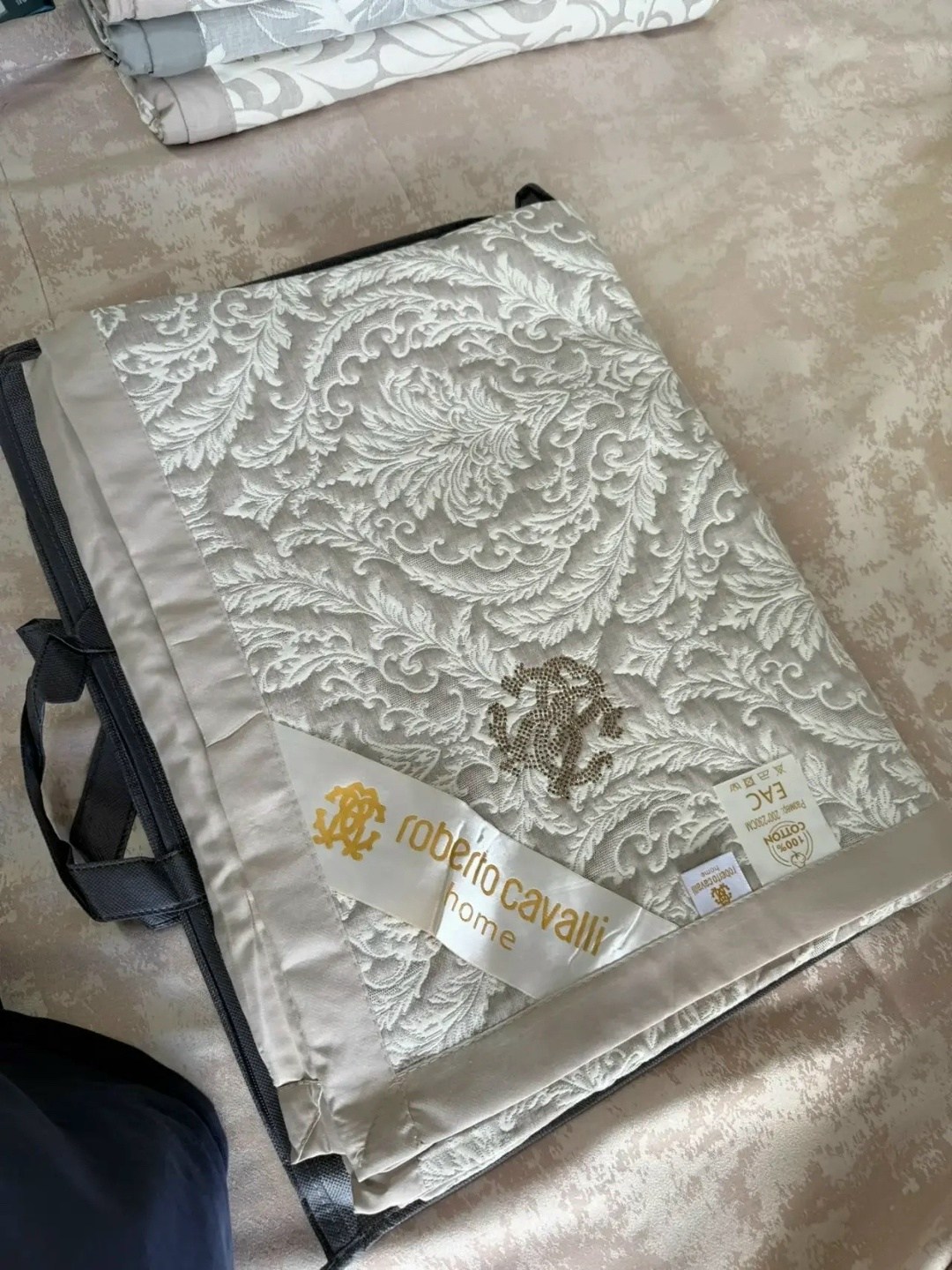покрывало cavalli roberto cavalli,плед-покрывало двухстороннее египетский хлопок 200/230 roberto cavalli,roberto cavalli одеяло,постельное белье roberto cavalli,покрывало роберто кавалли хлопок
