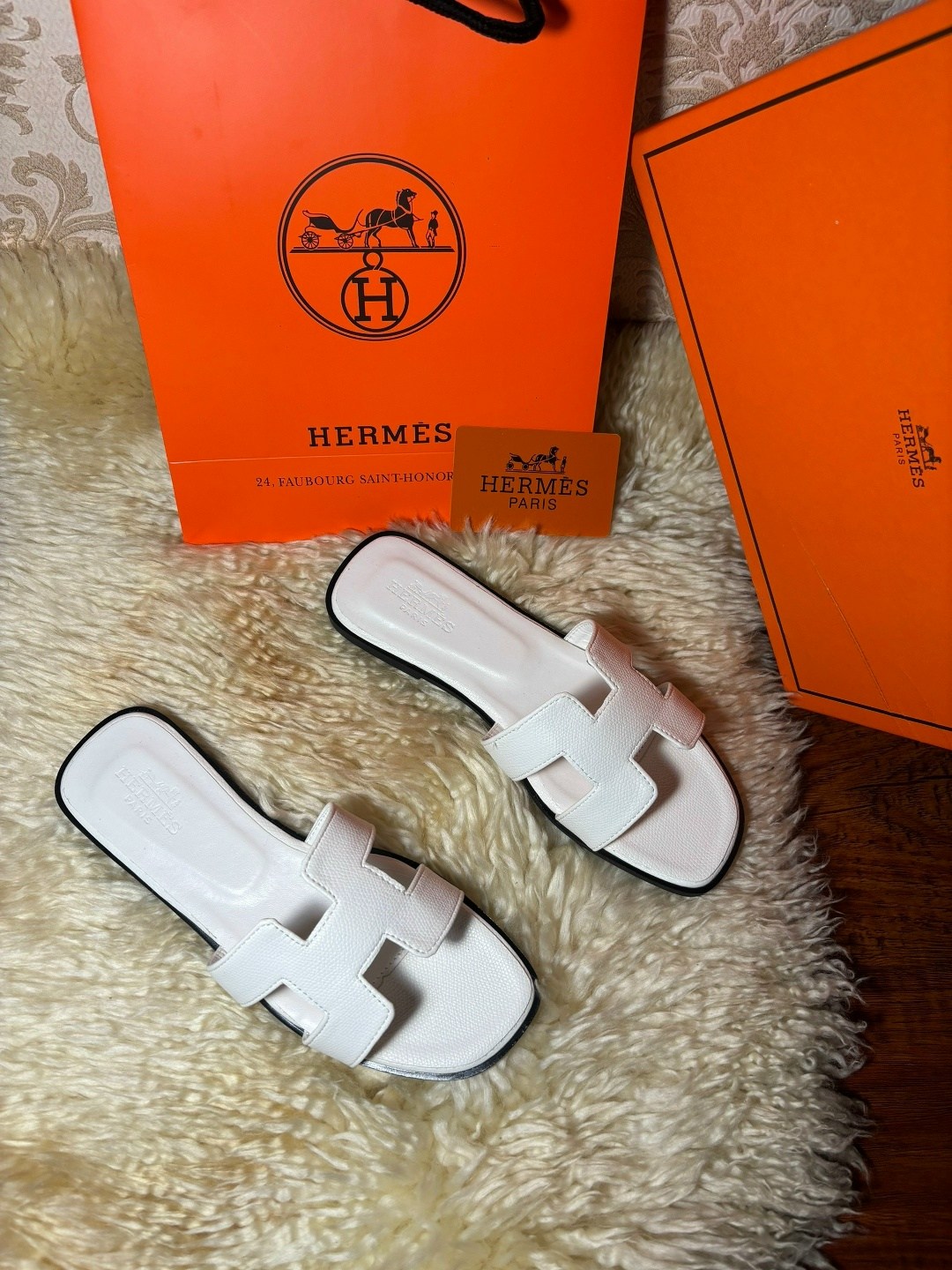 шлепанцы hermes,шлепки hermes женские,hermes izmir sandal,тапочки hermes,шлепки гермес женские