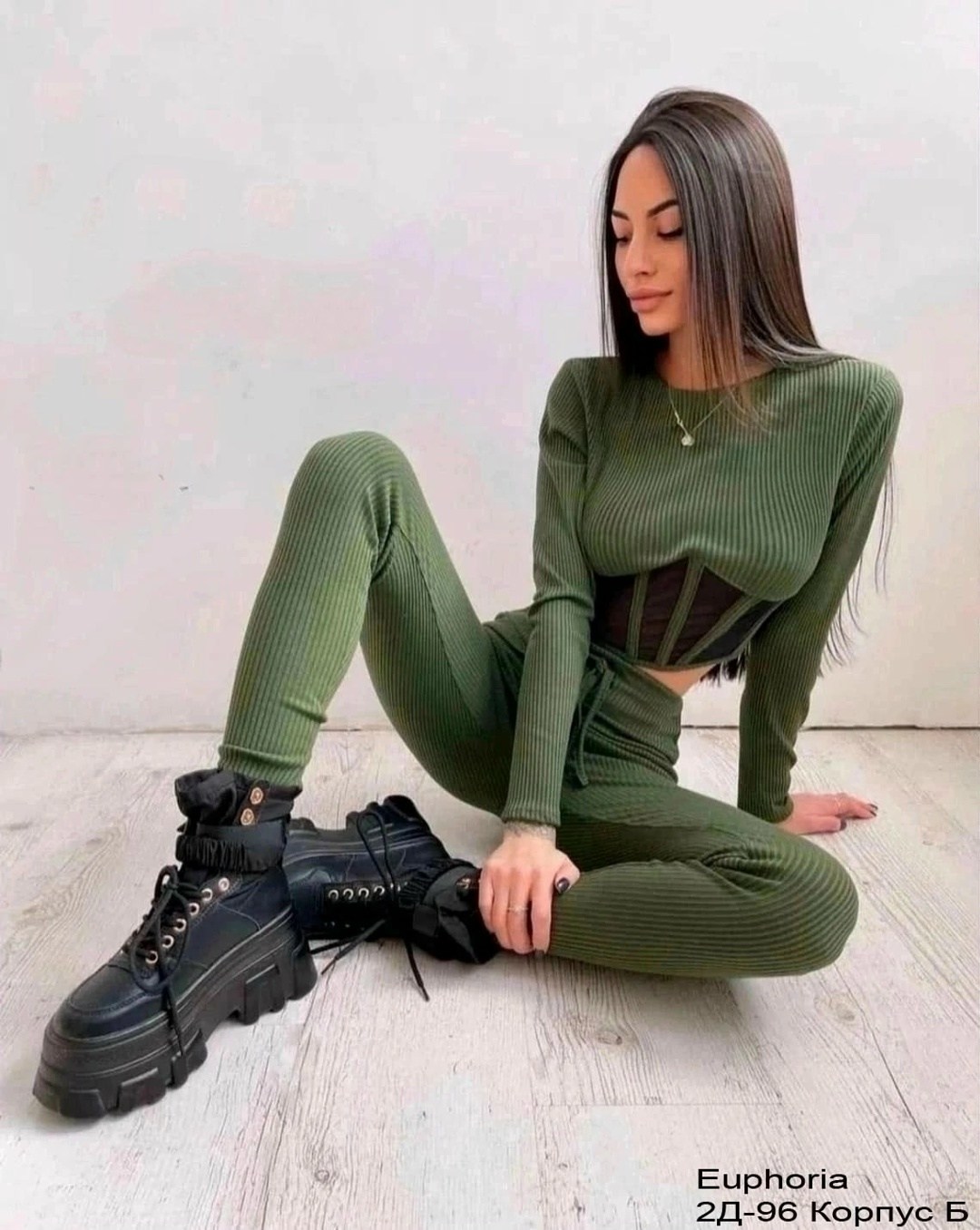 женский костюм двойка,костюм женский,спортивные костюм,костюм с топом,костюм двойка