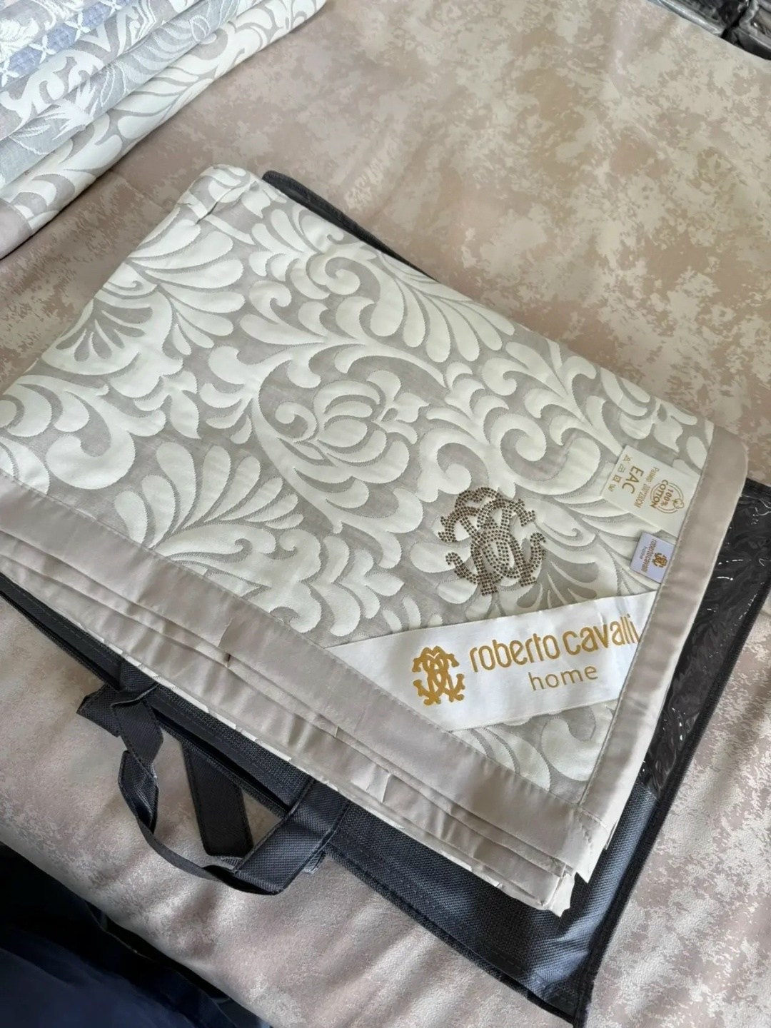 покрывало cavalli roberto cavalli,плед-покрывало двухстороннее египетский хлопок 200/230 roberto cavalli,roberto cavalli одеяло,постельное белье roberto cavalli,покрывало роберто кавалли хлопок