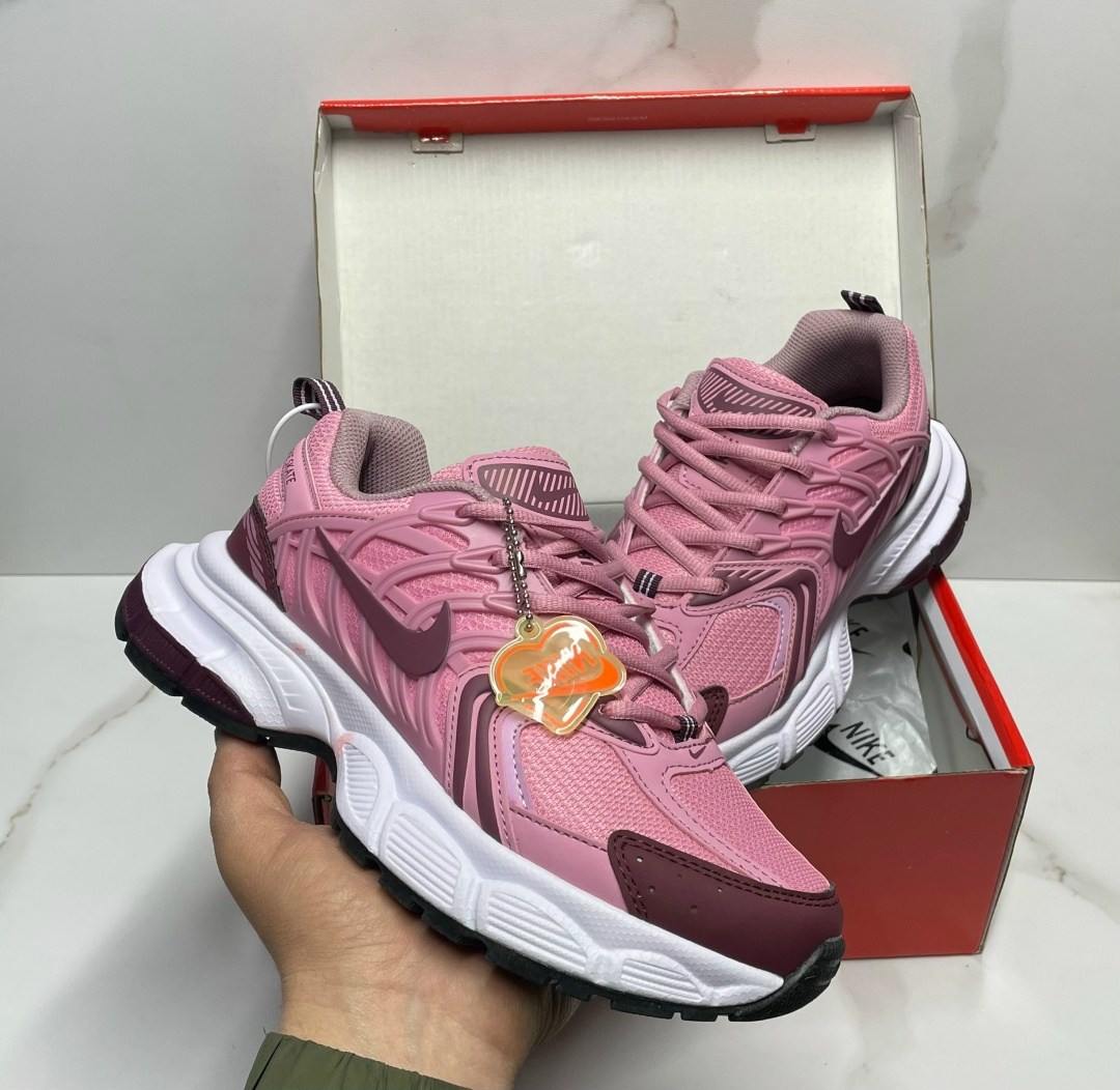 кроссовки,женские кроссовки,nike женские кроссовки,кроссовки nike,спортивная