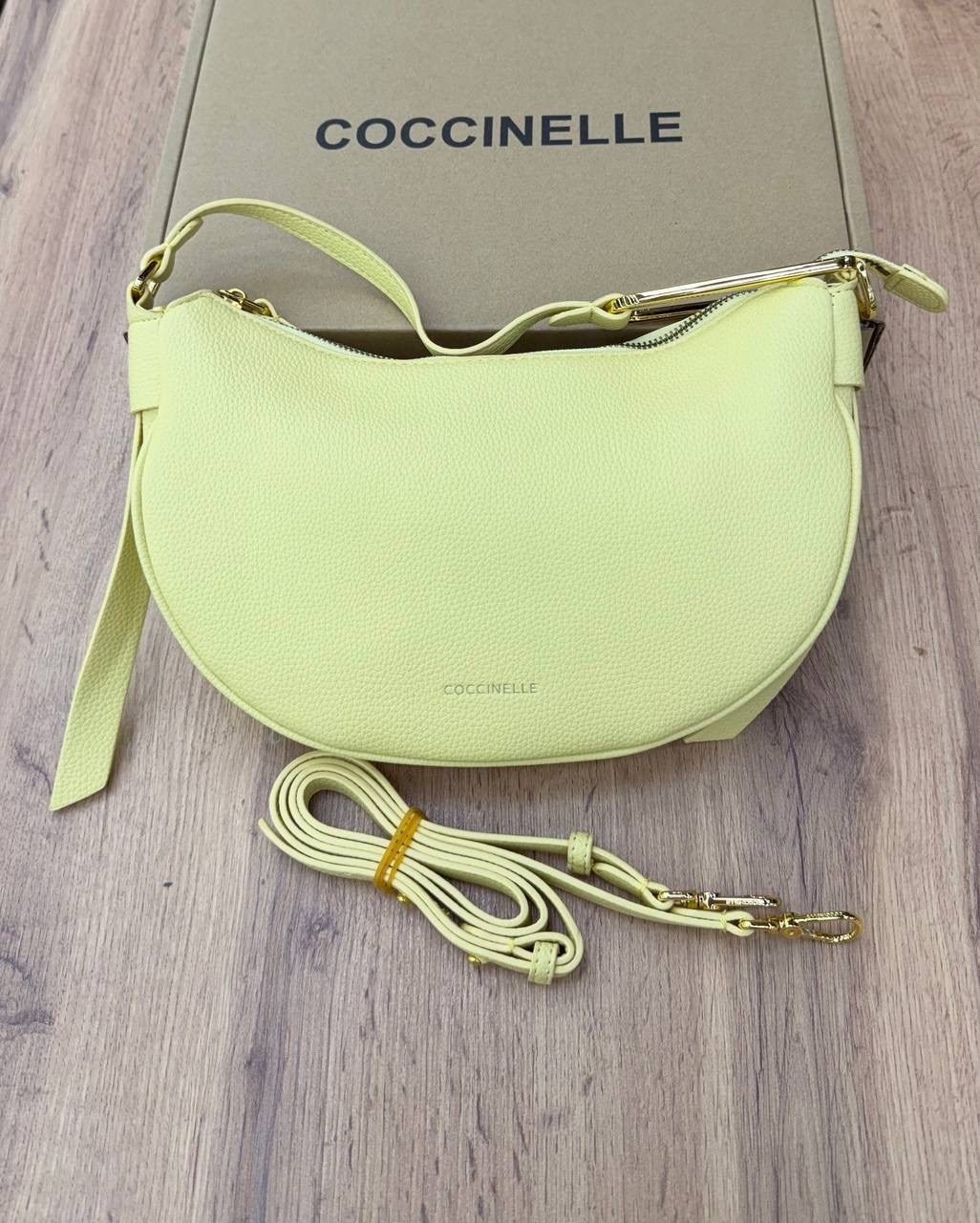 сумка coccinelle,сумка через плечо coccinelle,coccinelle сумка на плечо,сумка (хобо) coccinelle,сумка женская coccinelle