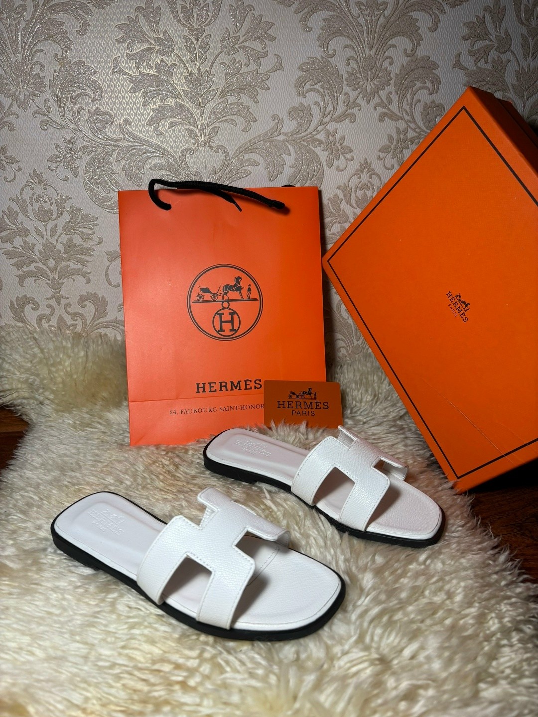 шлепанцы hermes,шлепки hermes женские,hermes izmir sandal,тапочки hermes,шлепки гермес женские