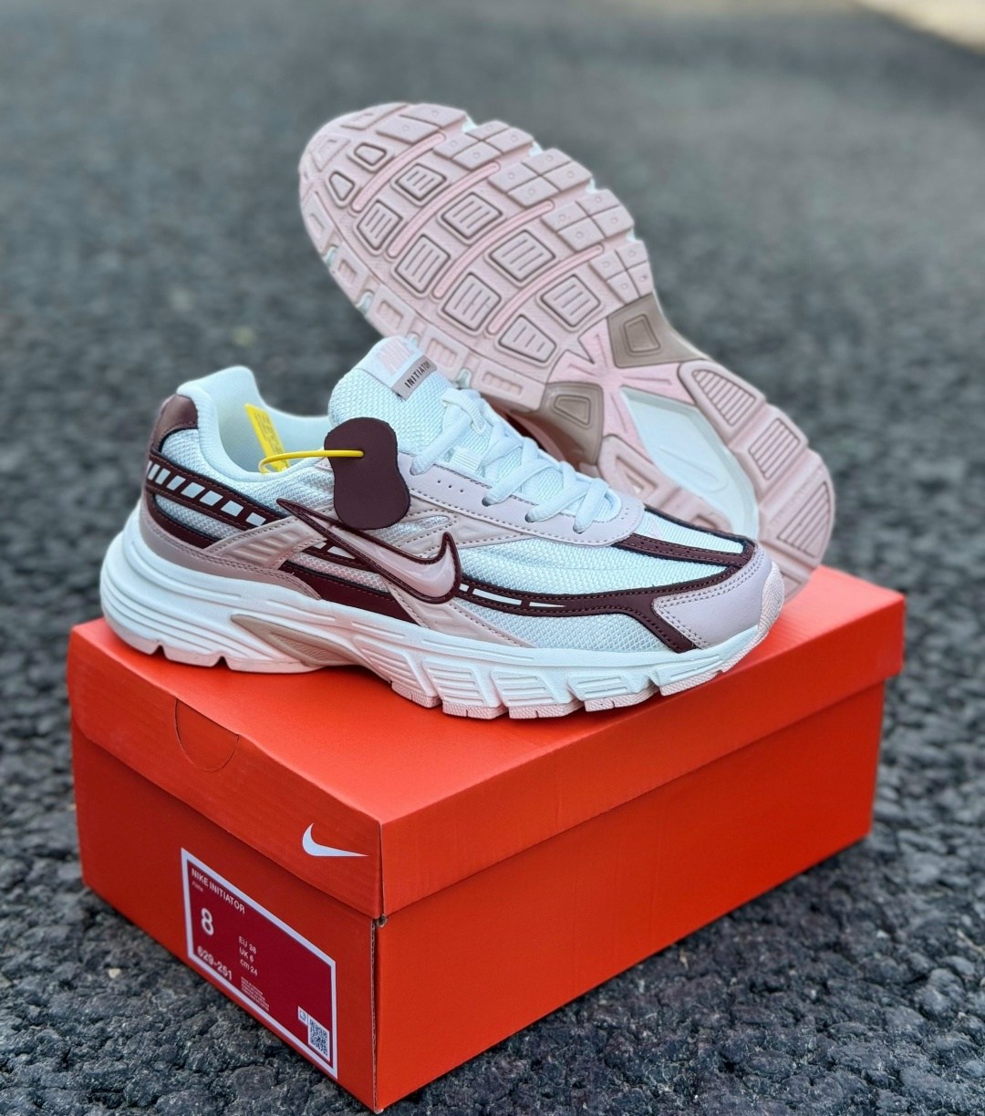 кроссовки nike,кроссовки,кроссовки для женщин,кроссовки nike initiator,