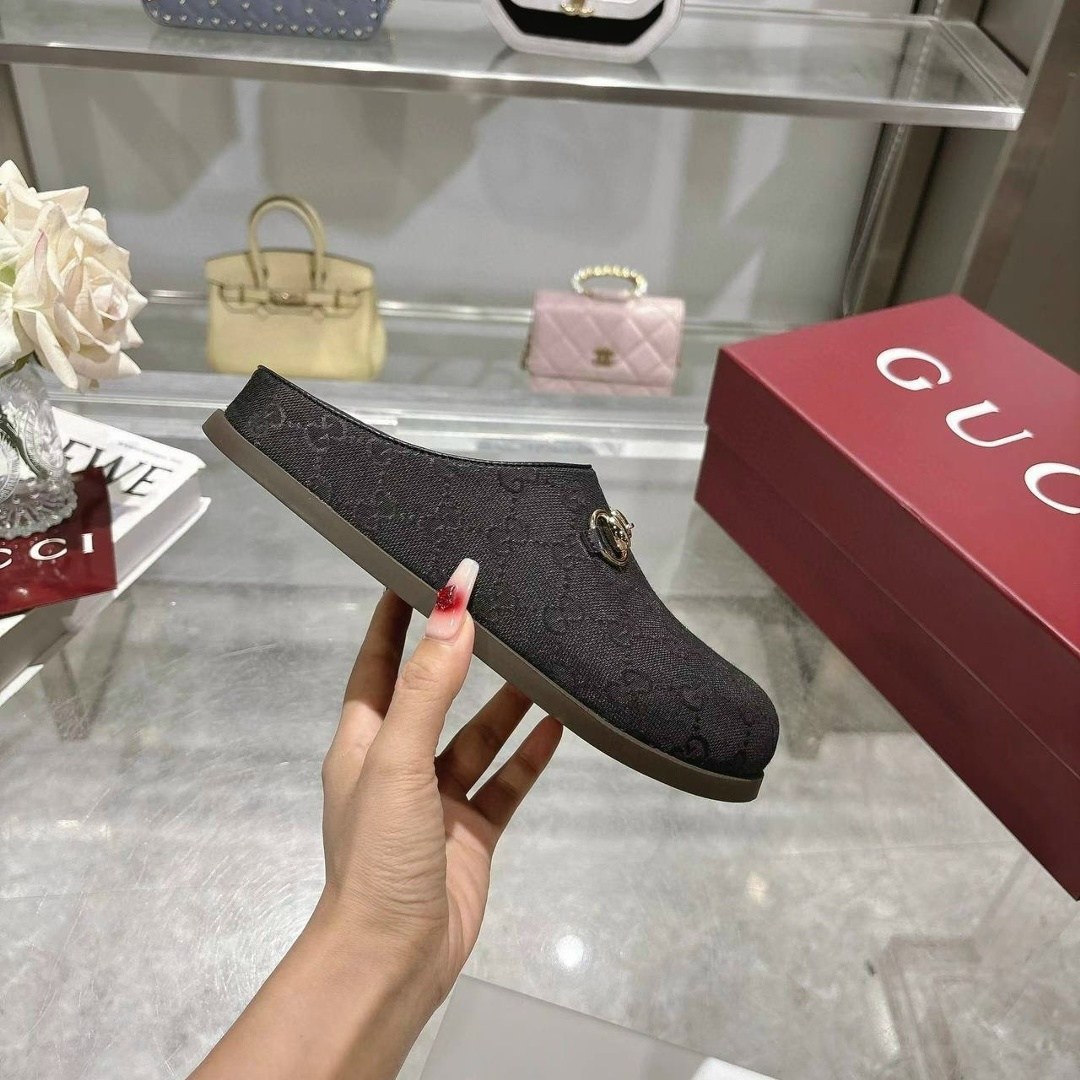 мюли gucci,обувь,шлепанцы gucci,женские шлепанцы,модные шлепанцы