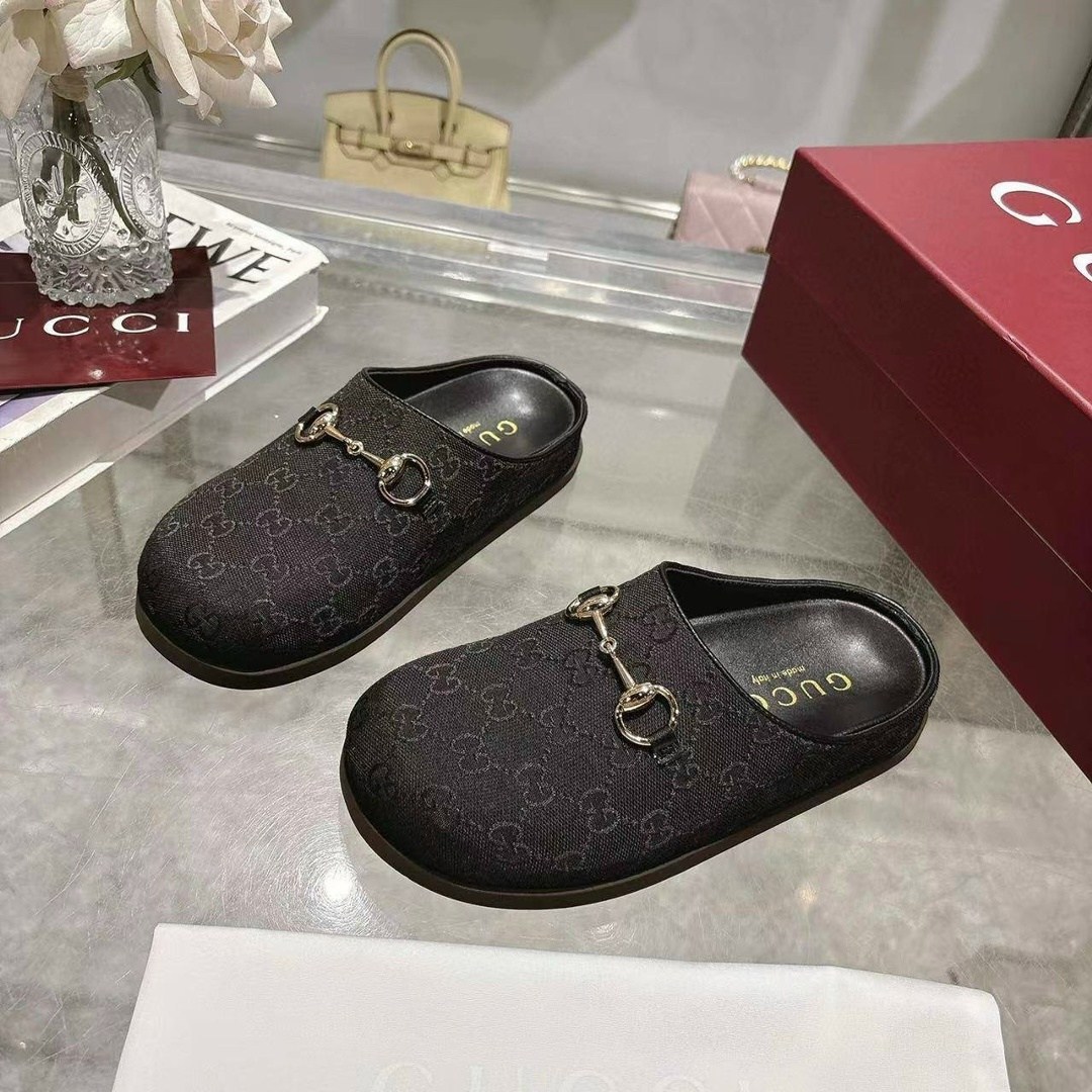 мюли gucci,обувь,шлепанцы gucci,женские шлепанцы,модные шлепанцы