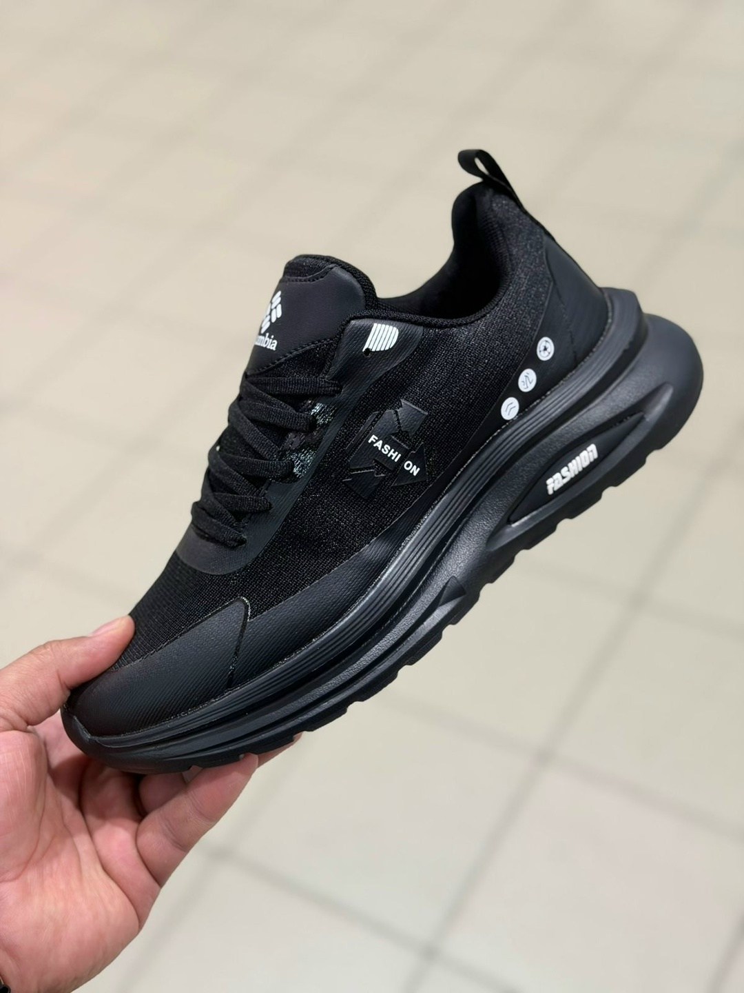 кроссовки мужские reebok,мужские кроссовки,кроссовки для мужчин,черные кроссовки,спортивные кроссовки