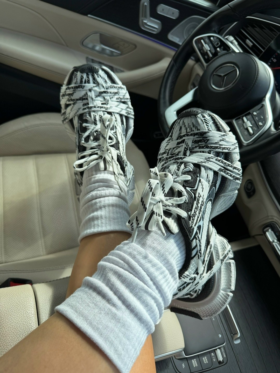 ,кроссовки balenciaga,balenciaga 3 xl кроссовки,кроссовки женские balenciaga,кроссовки массивные