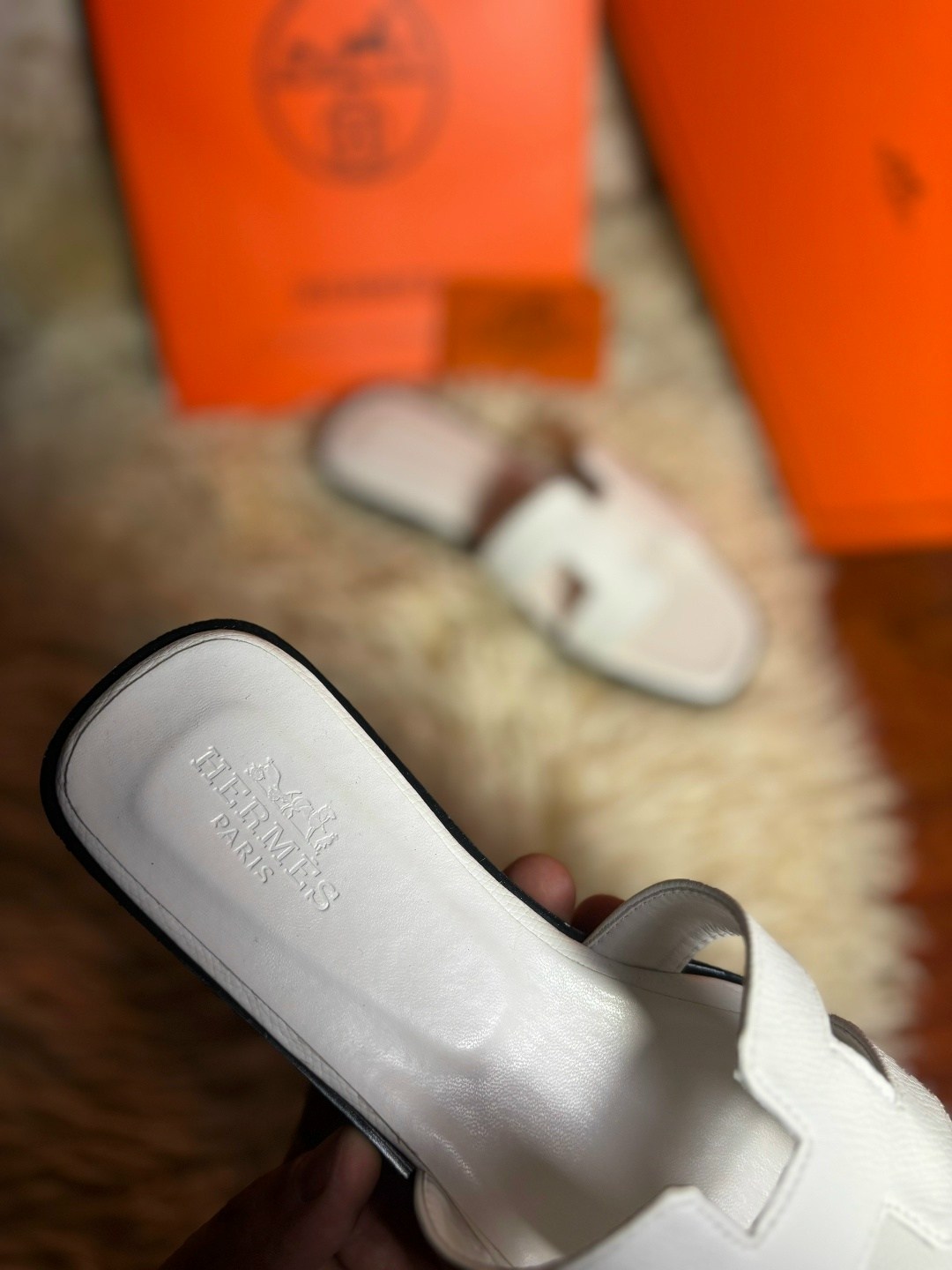 шлепанцы hermes,шлепки hermes женские,hermes izmir sandal,тапочки hermes,шлепки гермес женские