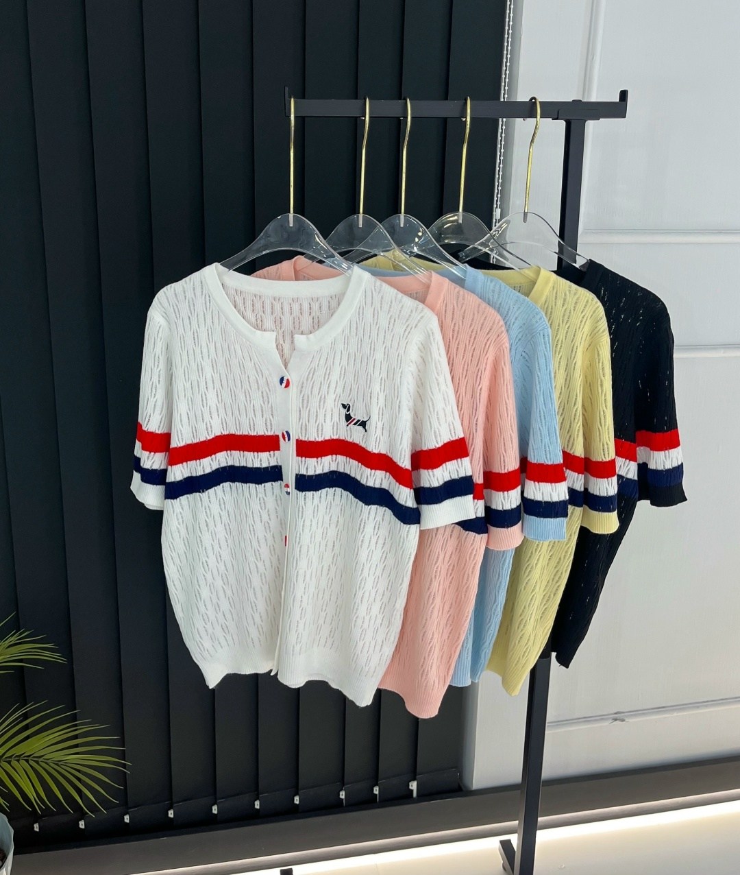 кардиган gucci,кардиган стильный,белый кардиган гуччи,вязаный кардиган,белый кардиган