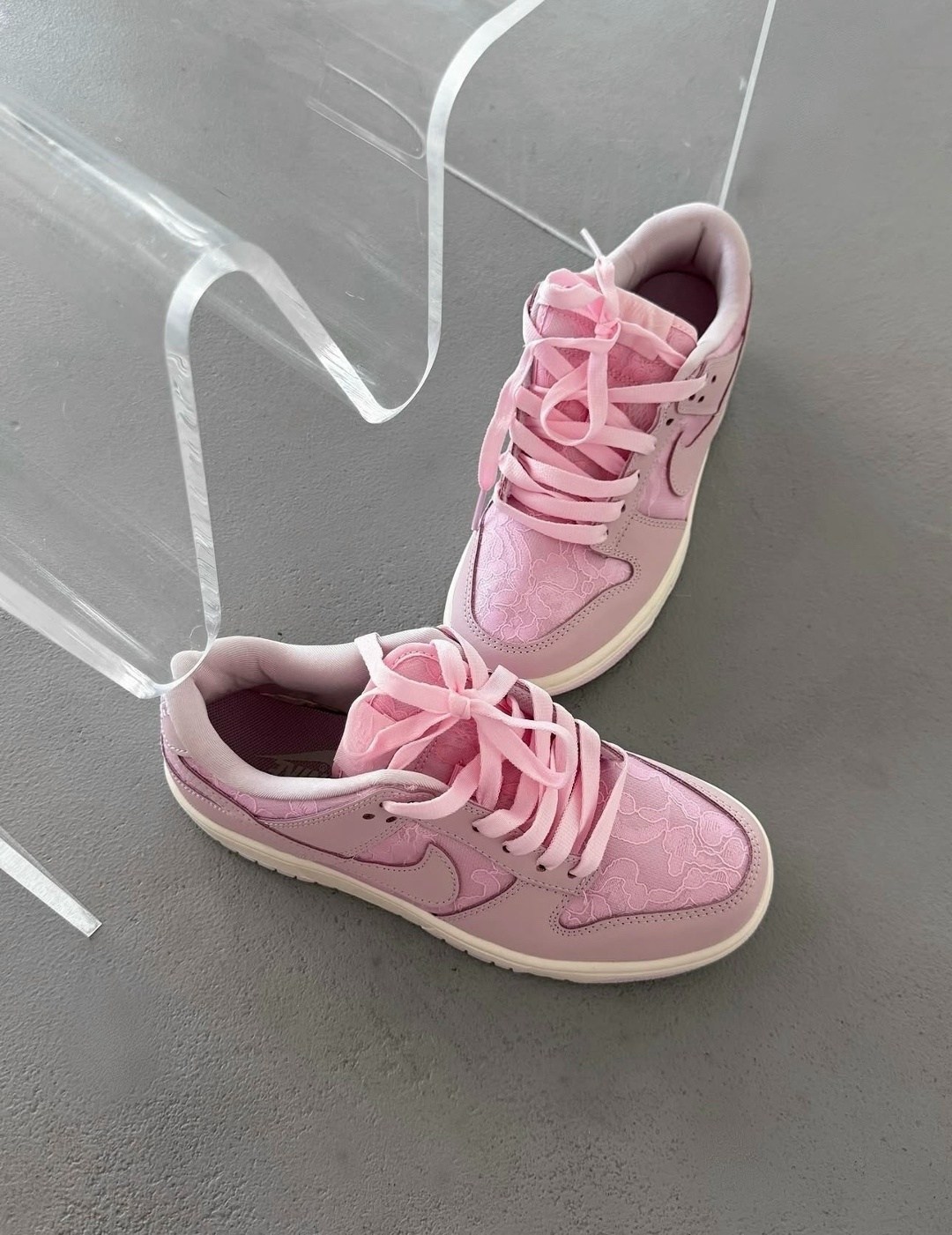 nike dunk low gs 'triple pink',розовые кроссовки,nike dunk pink pigeon,nike dunk low pink pigeon,розовые найк