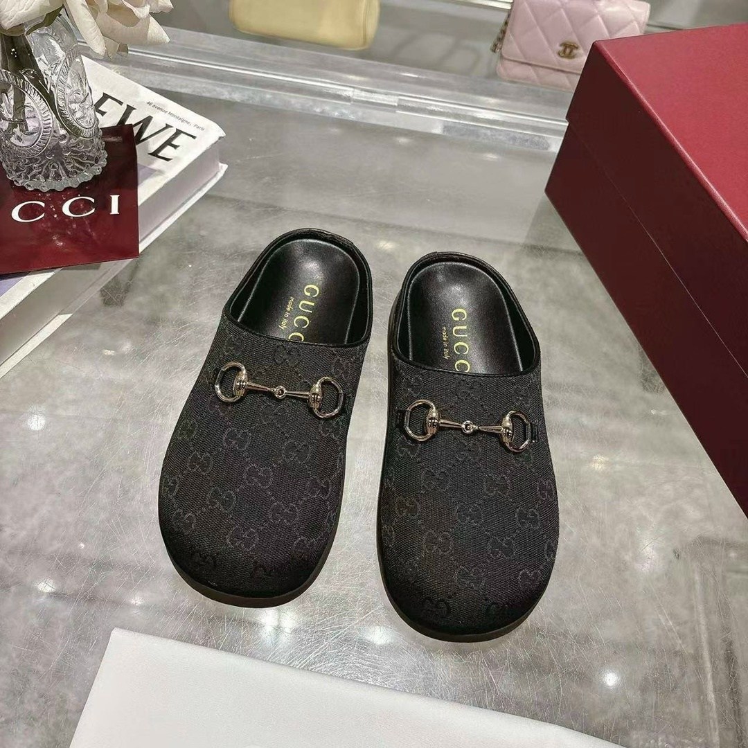 мюли gucci,обувь,шлепанцы gucci,женские шлепанцы,модные шлепанцы
