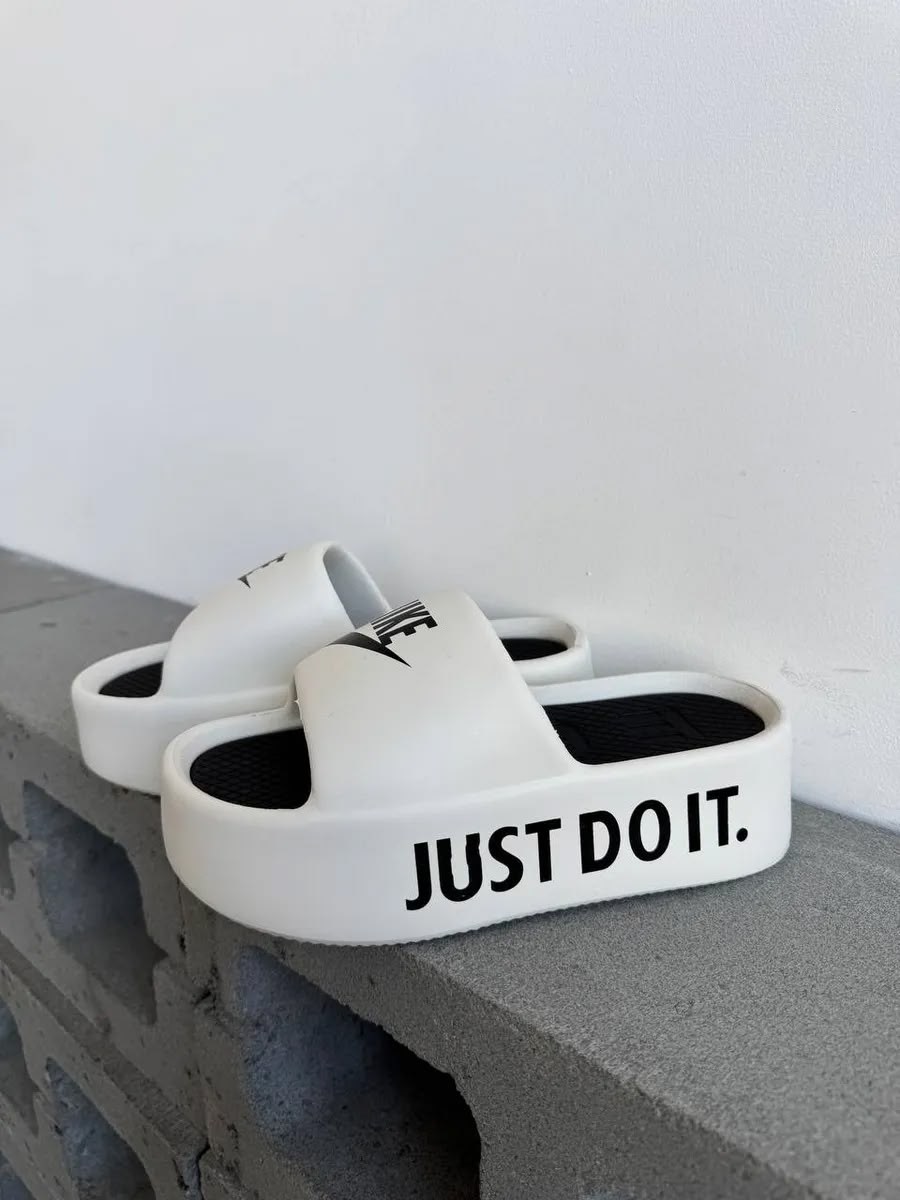 шлепанцы nike,резиновые шлепки найк мужские,шлепанцы женские,шлепки найк,шлепанцы мужские