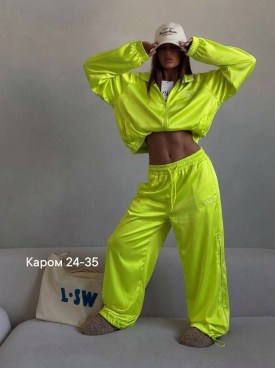 Костюм