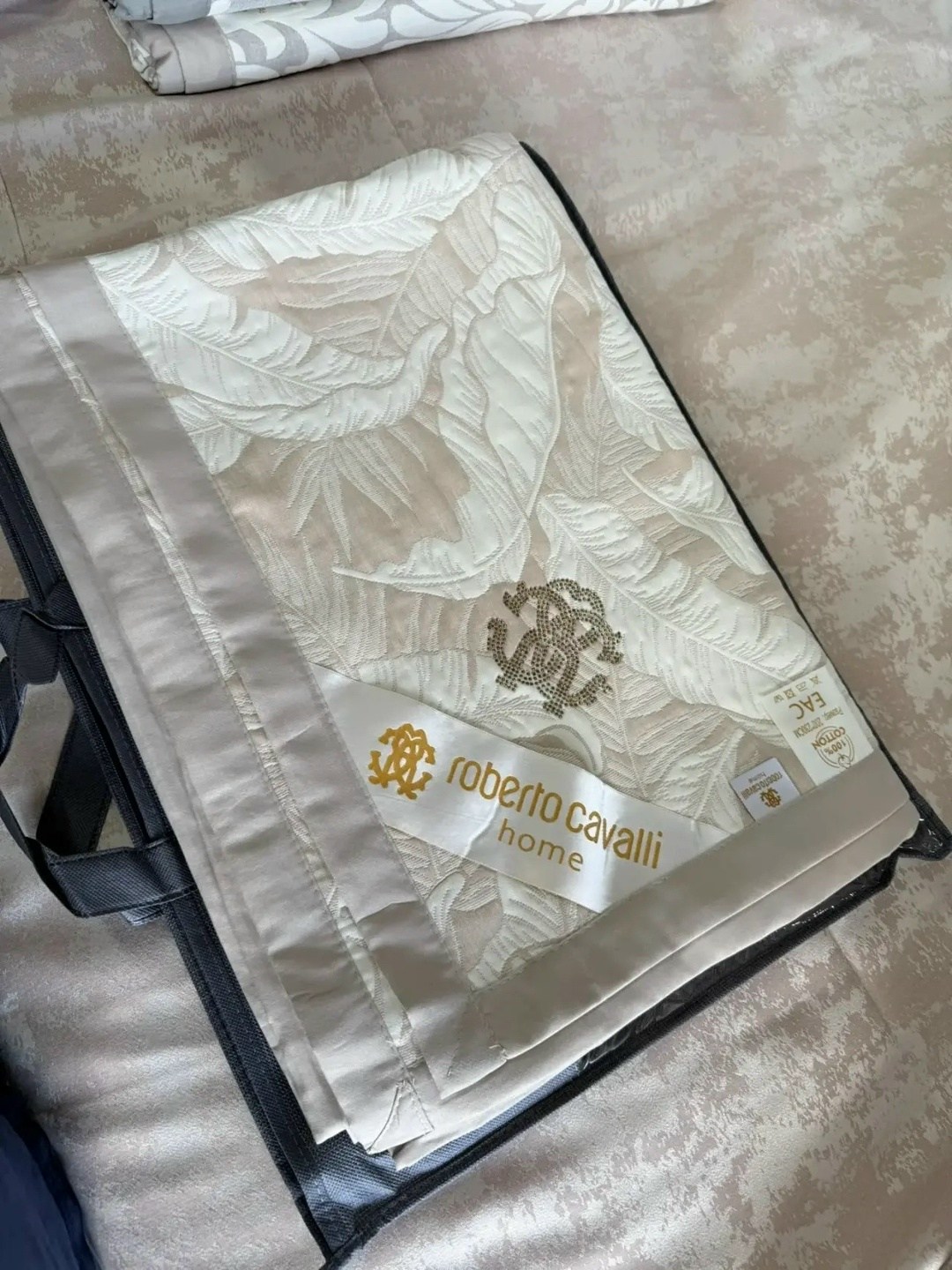 покрывало cavalli roberto cavalli,плед-покрывало двухстороннее египетский хлопок 200/230 roberto cavalli,roberto cavalli одеяло,постельное белье roberto cavalli,покрывало роберто кавалли хлопок