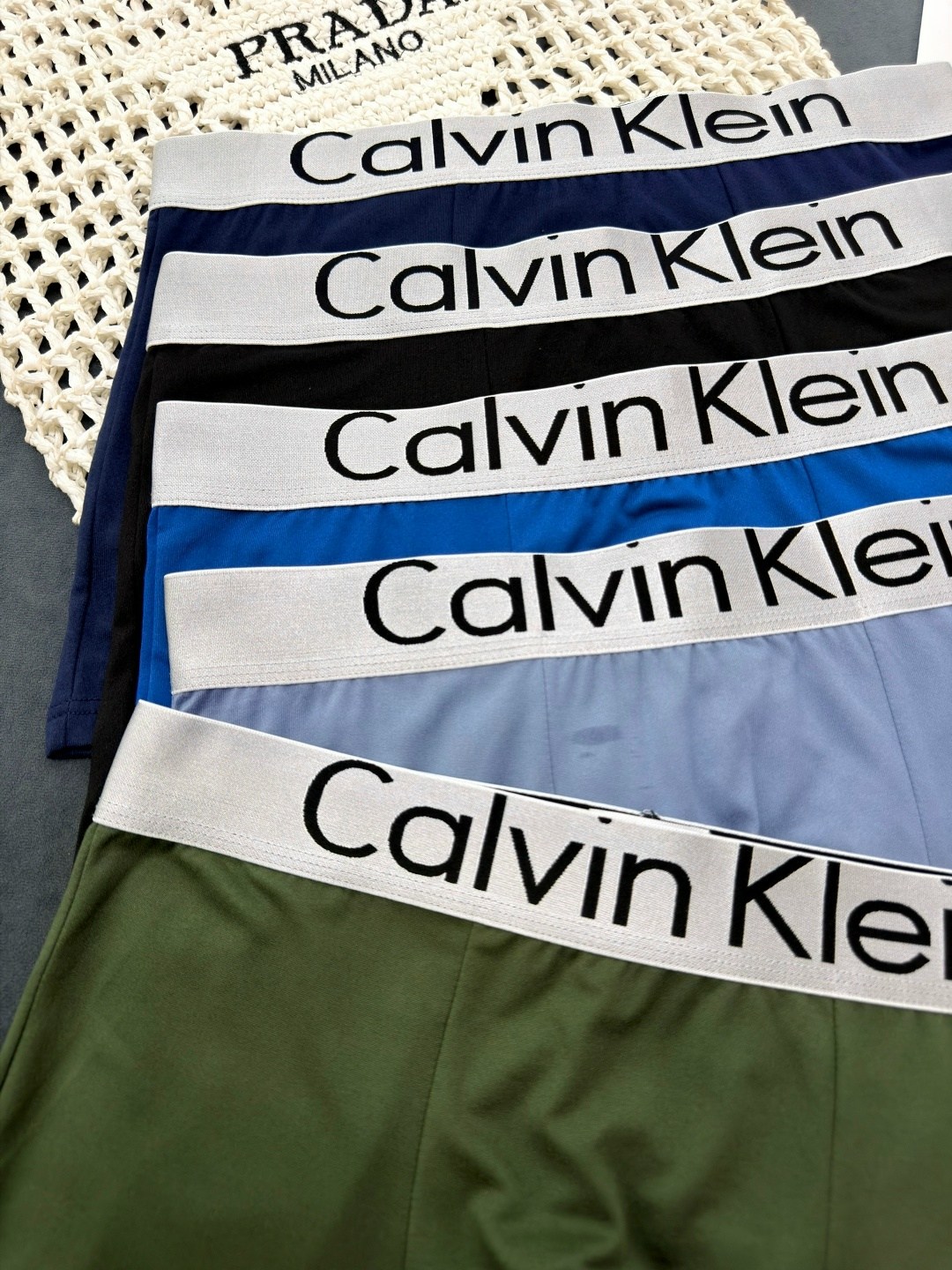 трусы calvin klein мужские,мужской набор трусов calvin klein,кельвин кляйн трусы мужские,комплект трусов боксеры calvin klein 3 шт,трусы calvin klein