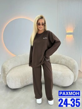 Костюм