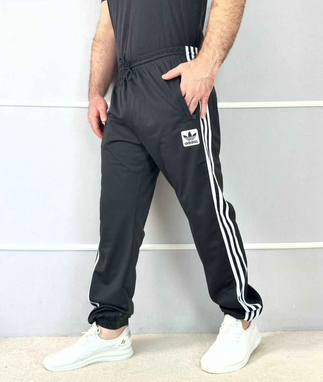 брюки спортивные adidas,брюки спортивные adidas мужские,мужские спортивные штаны adidas,спортивные штаны adidas,брюки спортивные adidas originals