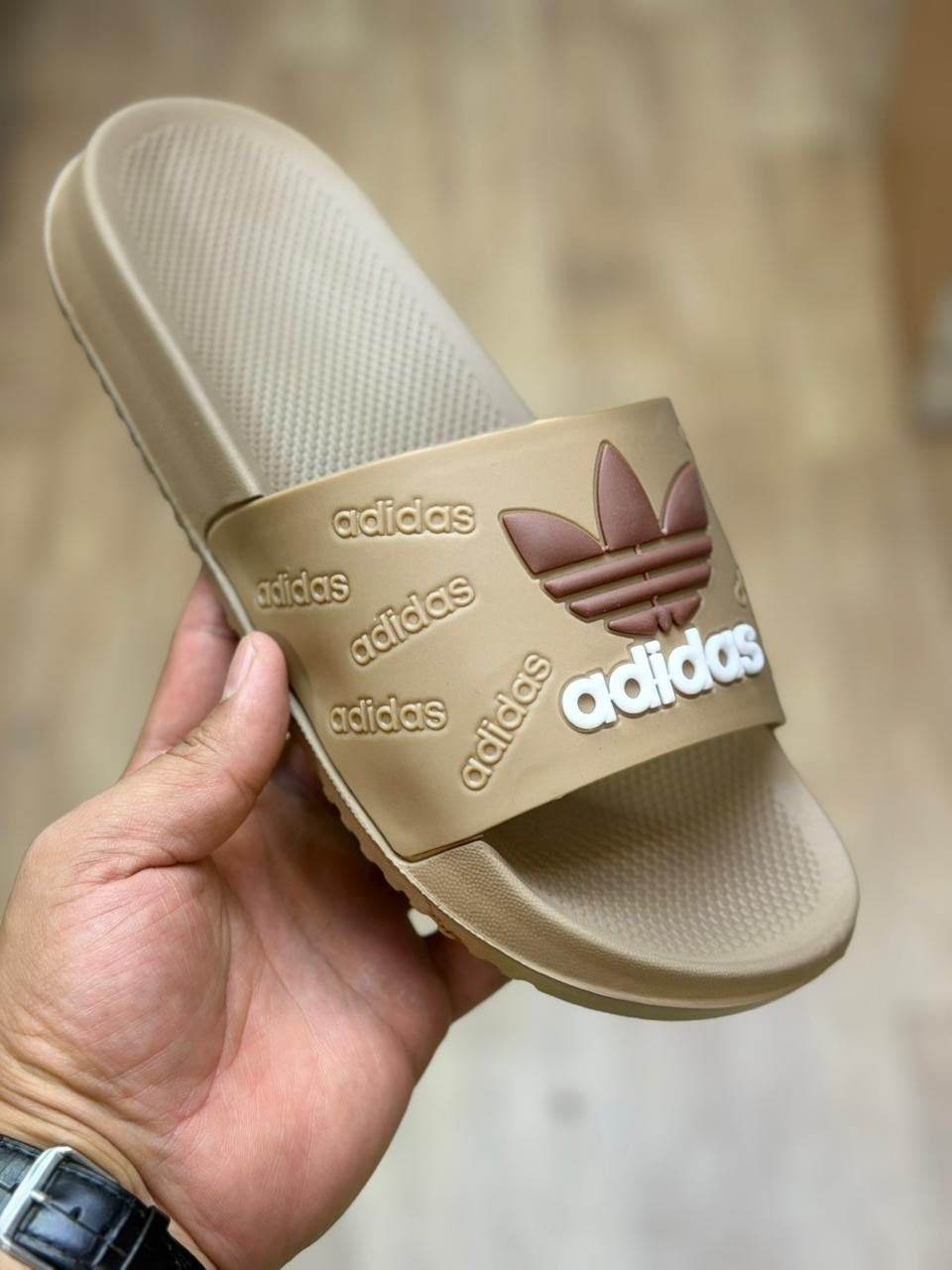 шлепанцы adidas,шлепанцы adidas originals adilette lite,шлепанцы adidas originals adilette,шлепанцы adidas mungo 010629,шлепанцы adidas adilette