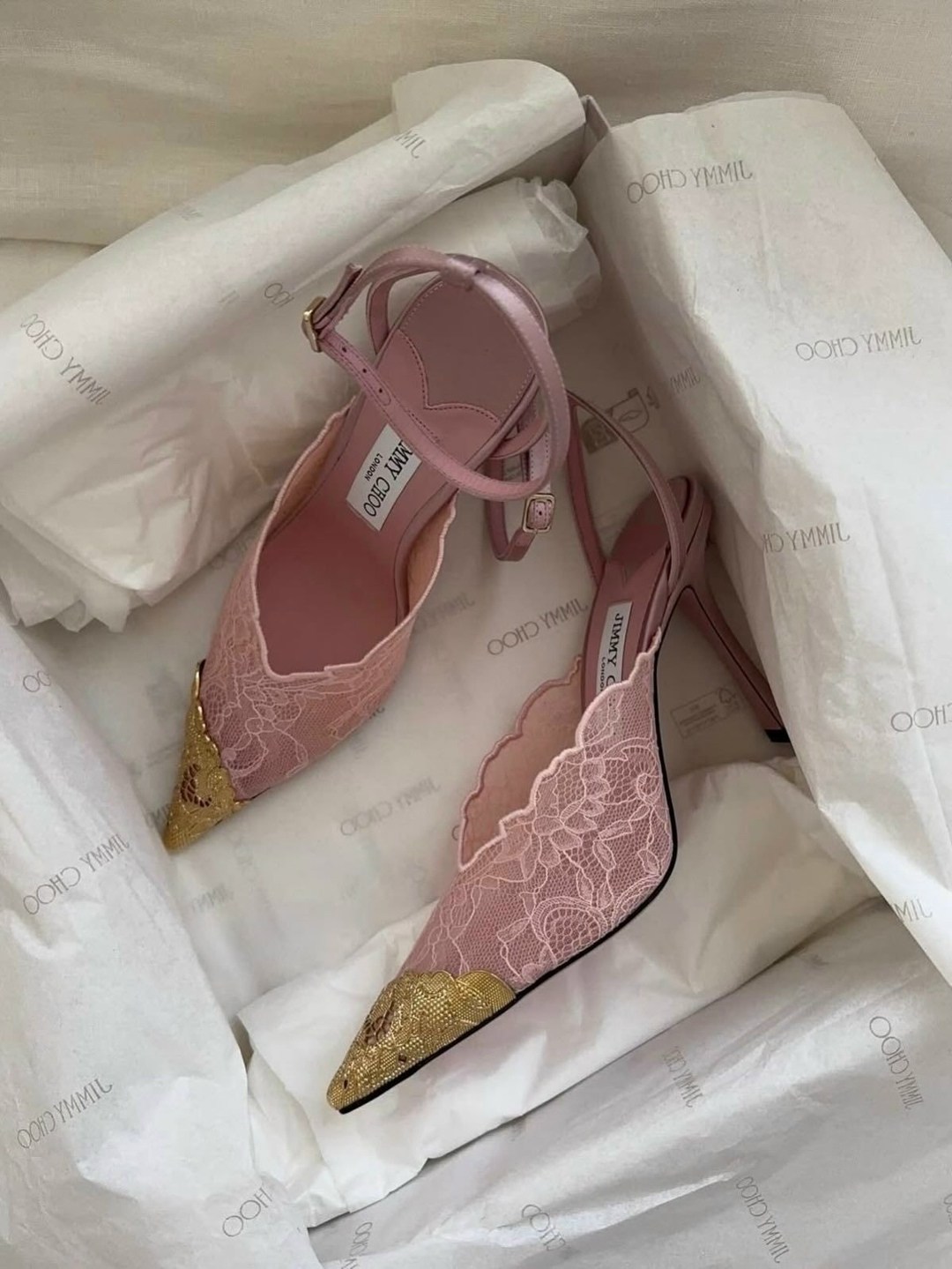 ,кружевные туфли-лодочки love 100 jimmy choo черный,туфли кружевные,туфли jimmy choo,дизайнерская