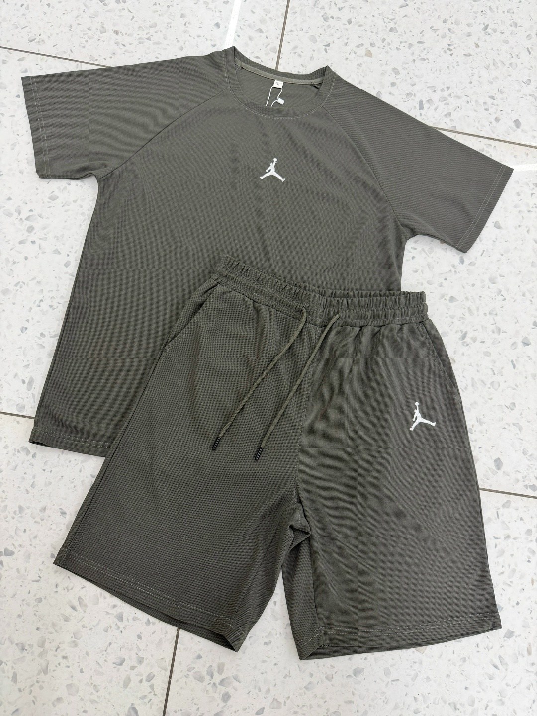 костюм спортивный jordan,костюм джордан шорты и футболка,костюм спортивный мужской,спортивные костюм,костюм джордан