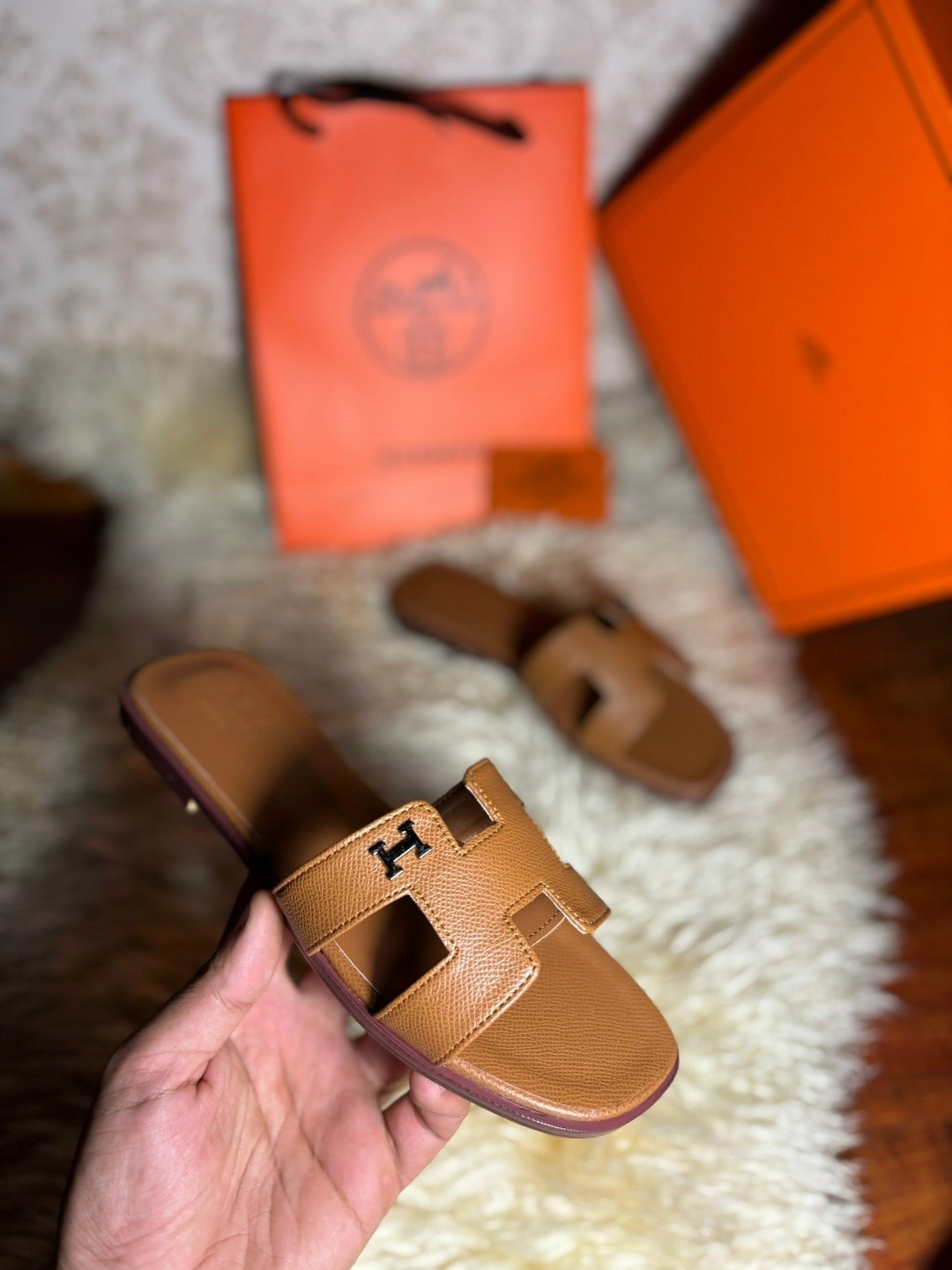 шлепанцы hermes,коричневые шлепки hermes,шлепки hermes женские,шлепки хермес оран,шлепки hermes