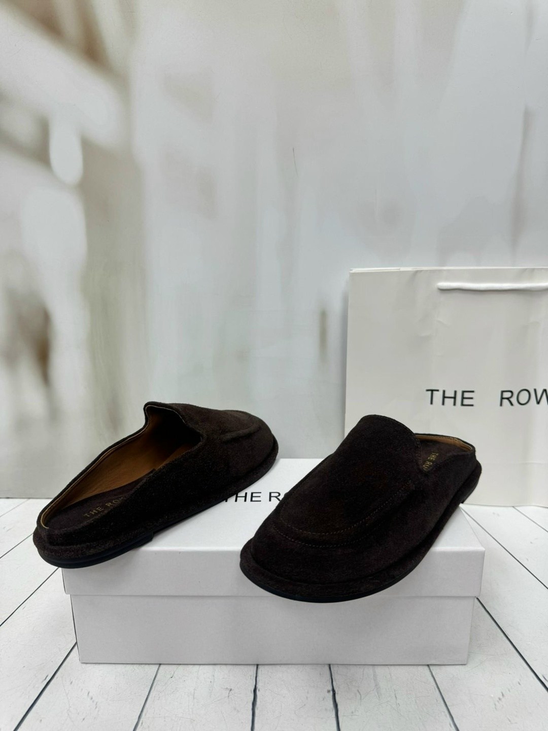 лоферы замшевые,женские замшевые коричневые лоферы the row с мехом,,мюли замшевые,лоферы the row