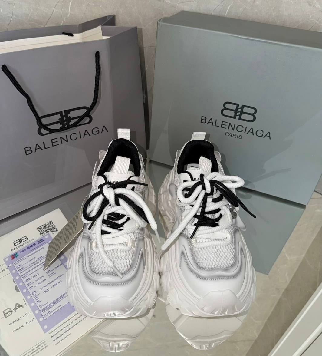 кроссовки balenciaga,кроссовки женские balenciaga,кроссовки,кроссовки женскиe,женская