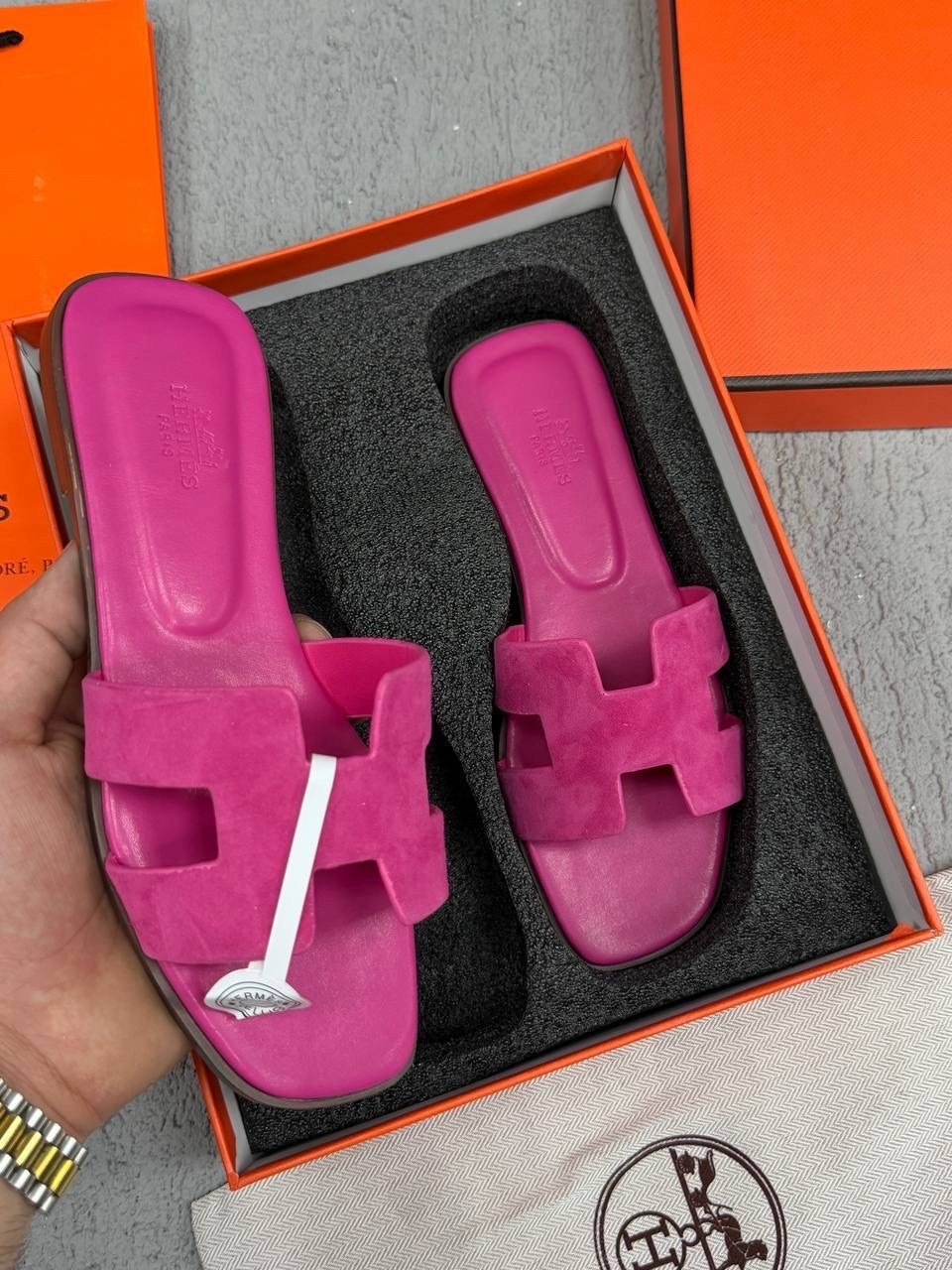 шлепанцы hermes,шлепки эрмес,тапочки hermes,шлепки гермес женские,шлепки эрмес бежевые
