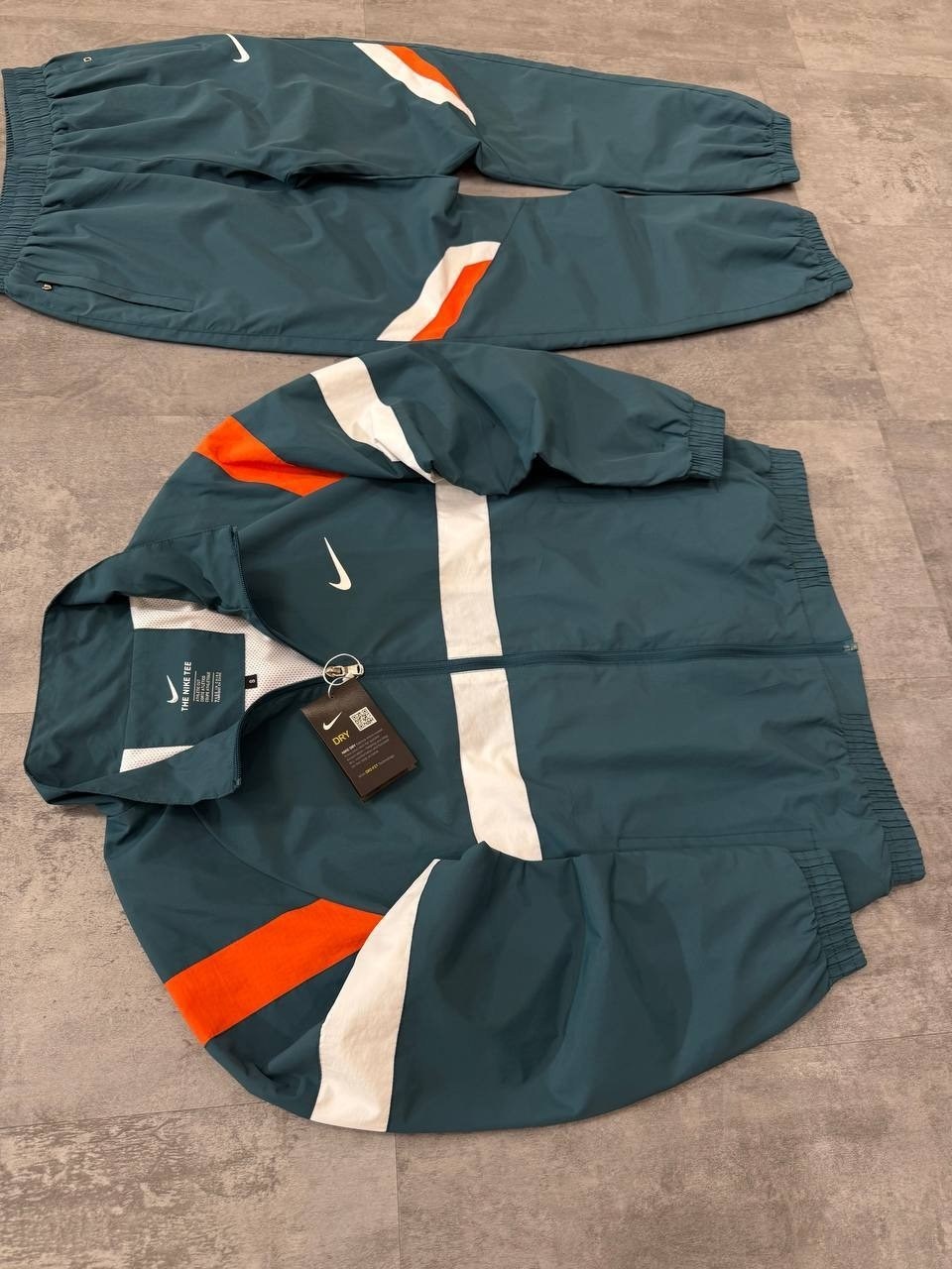 спортивные костюмы nike,спортивный костюм nike мужской,костюм спортивный,спортивный костюм nike плащевка,мужские спортивные костюмы