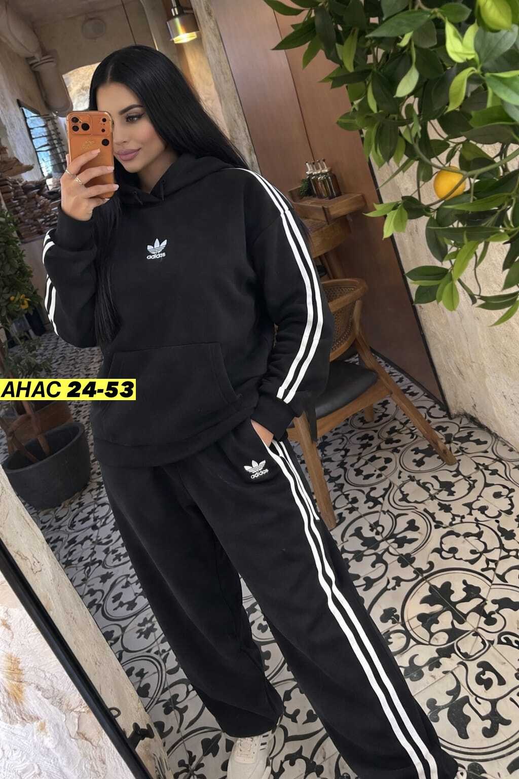 костюм спортивный женский adidas,костюм спортивный женский,костюм спортивный женский голубой адидас,спортивный костюм женский адидас,костюм адидас женский
