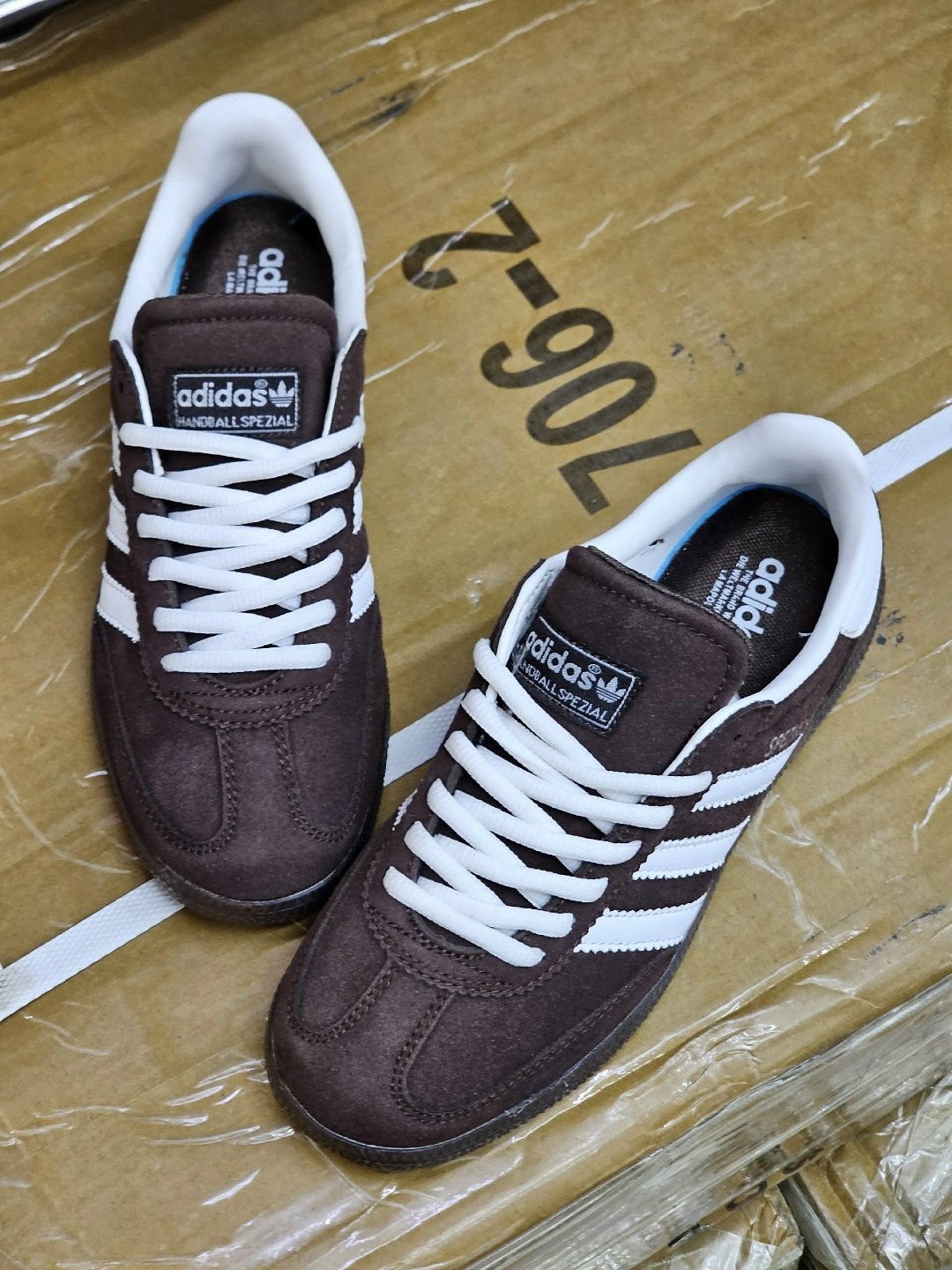 adidas handball spezial,adidas originals handball spezial,кроссовки adidas spezial,кроссовки,adidas spezial red
