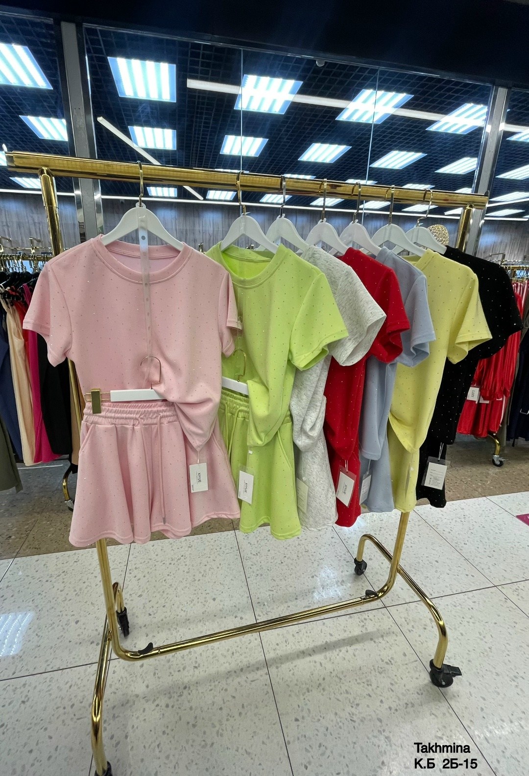 стильные костюмы,повседневный костюм,стильное платье,