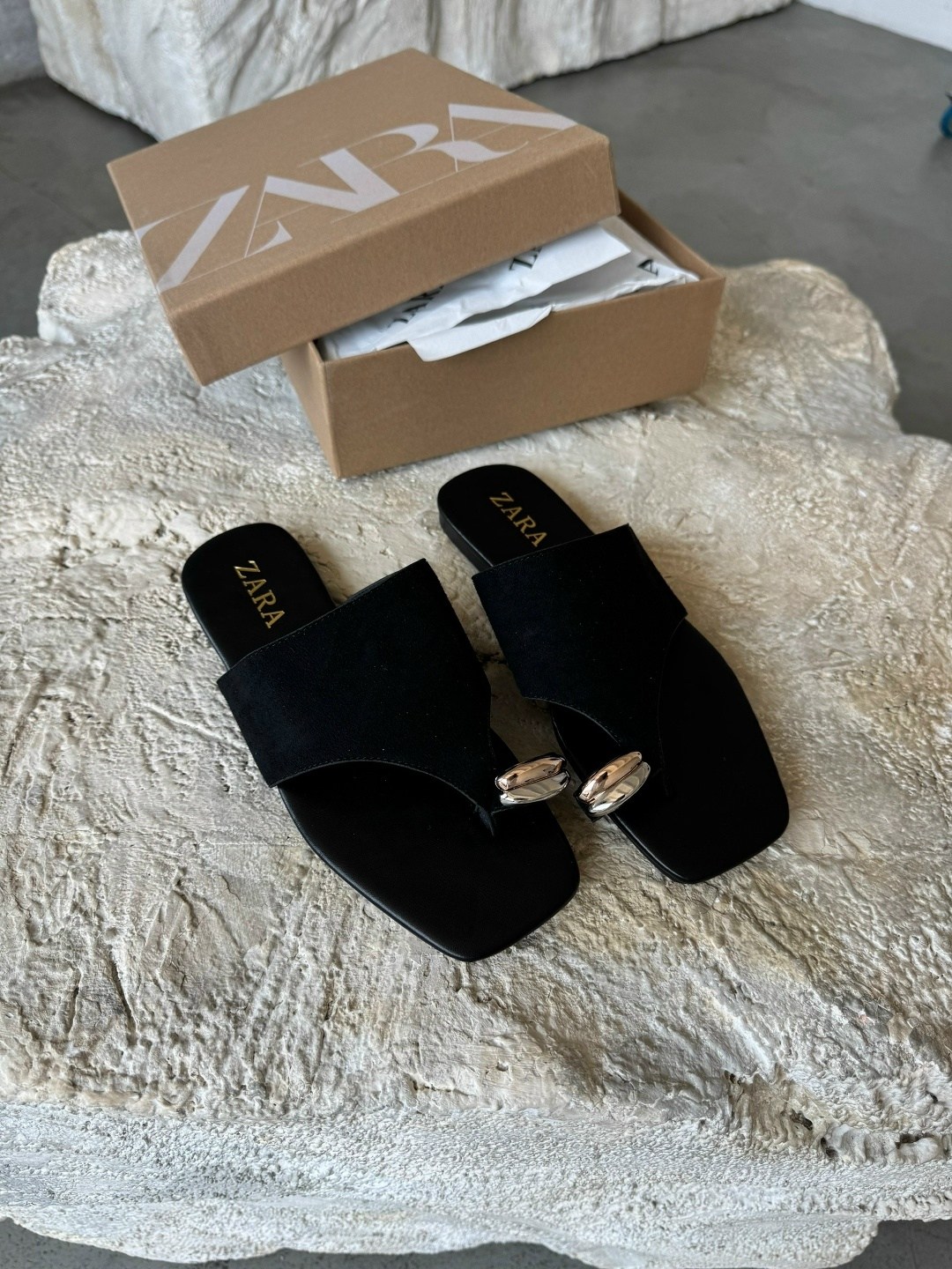 ,шлепанцы зара,шлепанцы женские,босоножки zara,женские босоножки