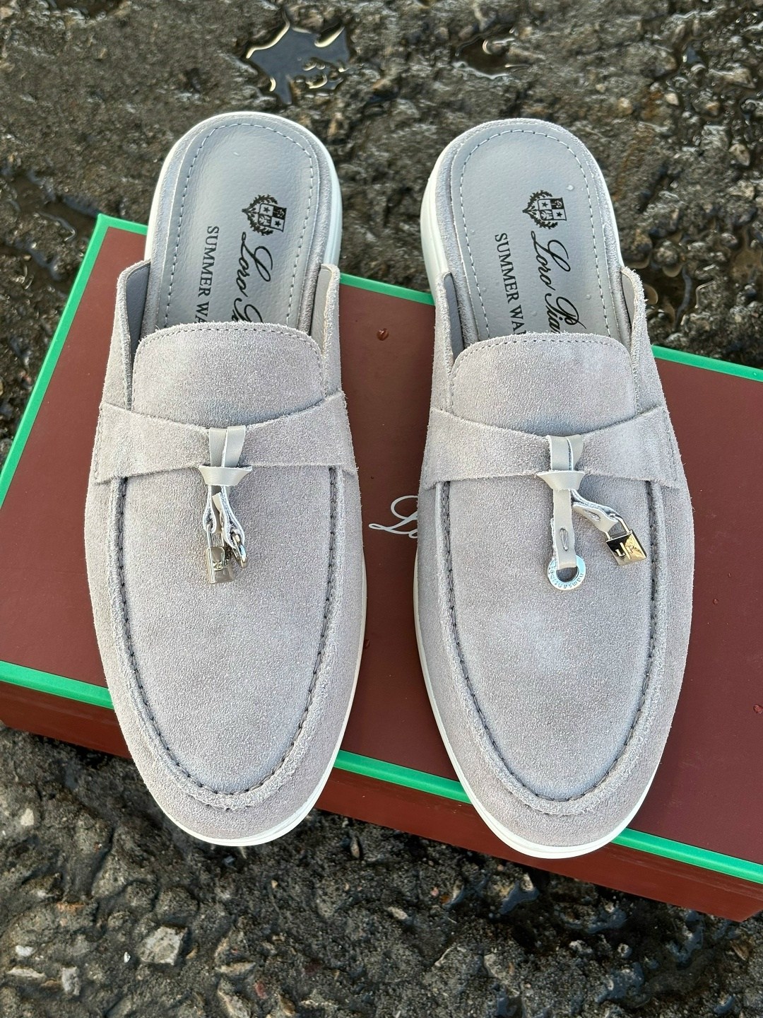 лоферы женские loro piana,женские замшевые серые лоферы loro piana open walk,loro piana мюли,лоферы женские замшевые светло-серые лоро пиано,