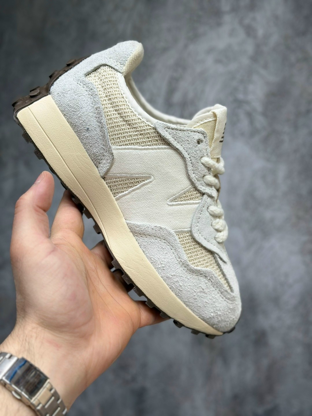 кроссовки new balance 327,new balance кроссовки,кроссовки,бежевые кроссовки,new balance 327
