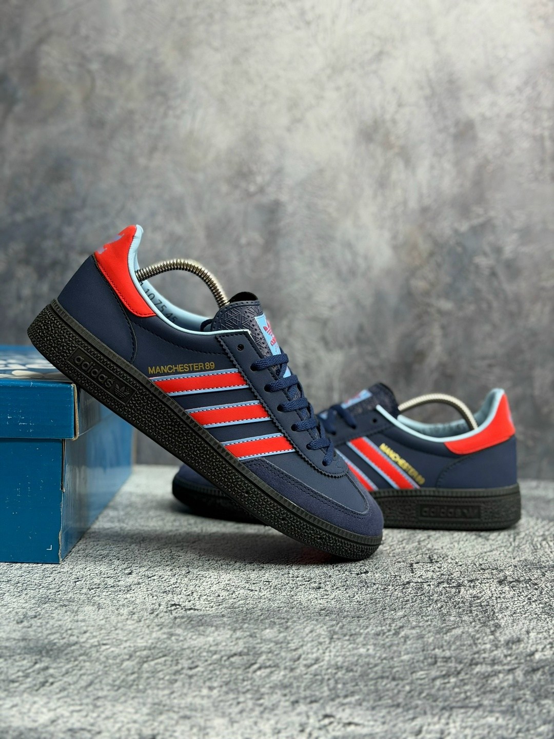 кроссовки adidas spezial manchester 89,кроссовки adidas manchester 89 spzl 'dark blue',adidas manchester 89,кроссовки adidas manchester spezial x c.p. company,adidas spezial manchester 89