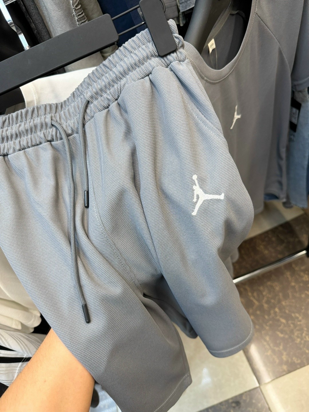 костюм спортивный jordan,костюм джордан шорты и футболка,костюм спортивный мужской,спортивные костюм,костюм джордан