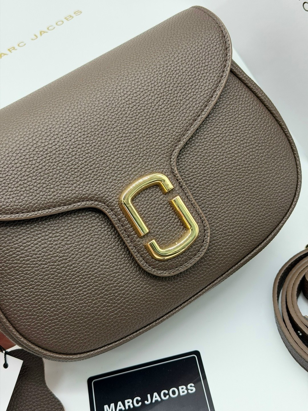 сумка coccinelle,сумка,кожаная сумка,женская сумка,coccinelle сумка кросс-боди на плечо beat soft