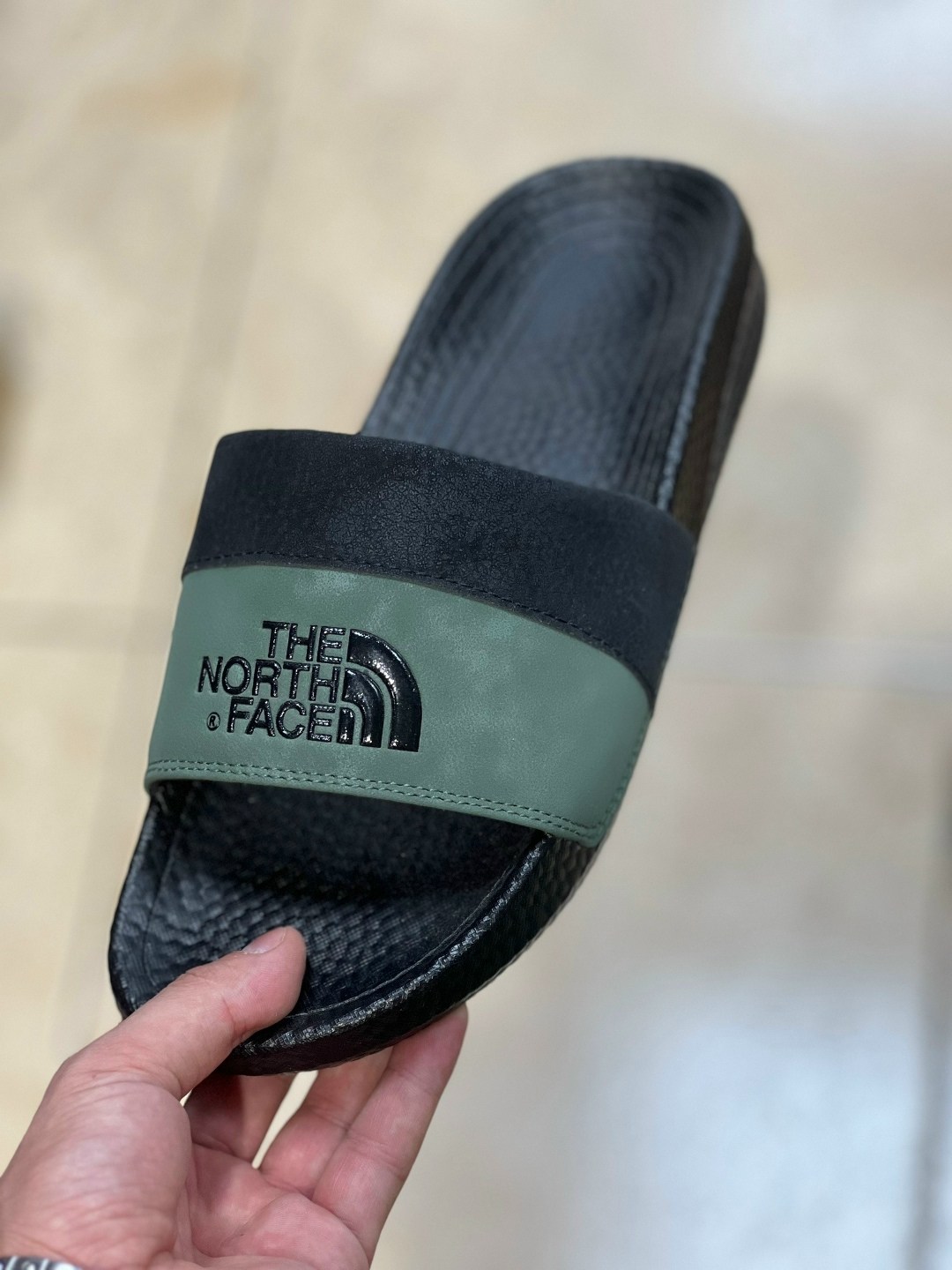 шлепанцы the north face,сланцы the north face,шлепанцы the north face base camp slide iii,мужские сланцы the north face base camp slide iii,мужские шлепанцы