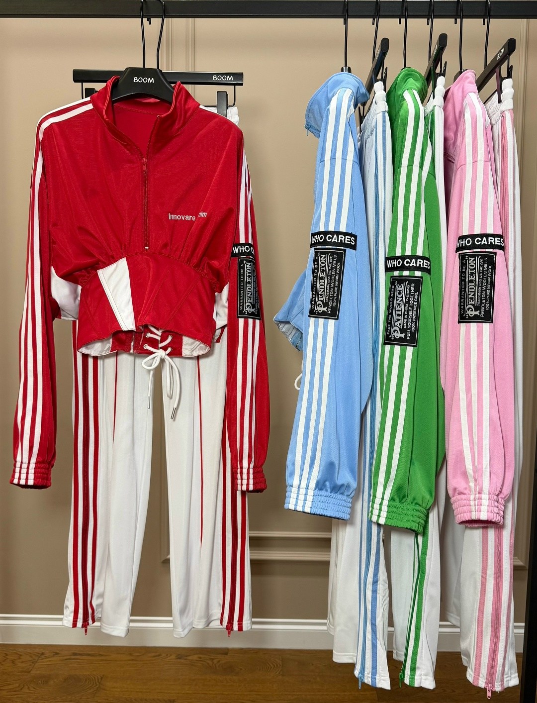 костюм адидас,спортивный костюм,женский спортивный костюм adidas,костюм адидас красный,спортивный костюм адидас