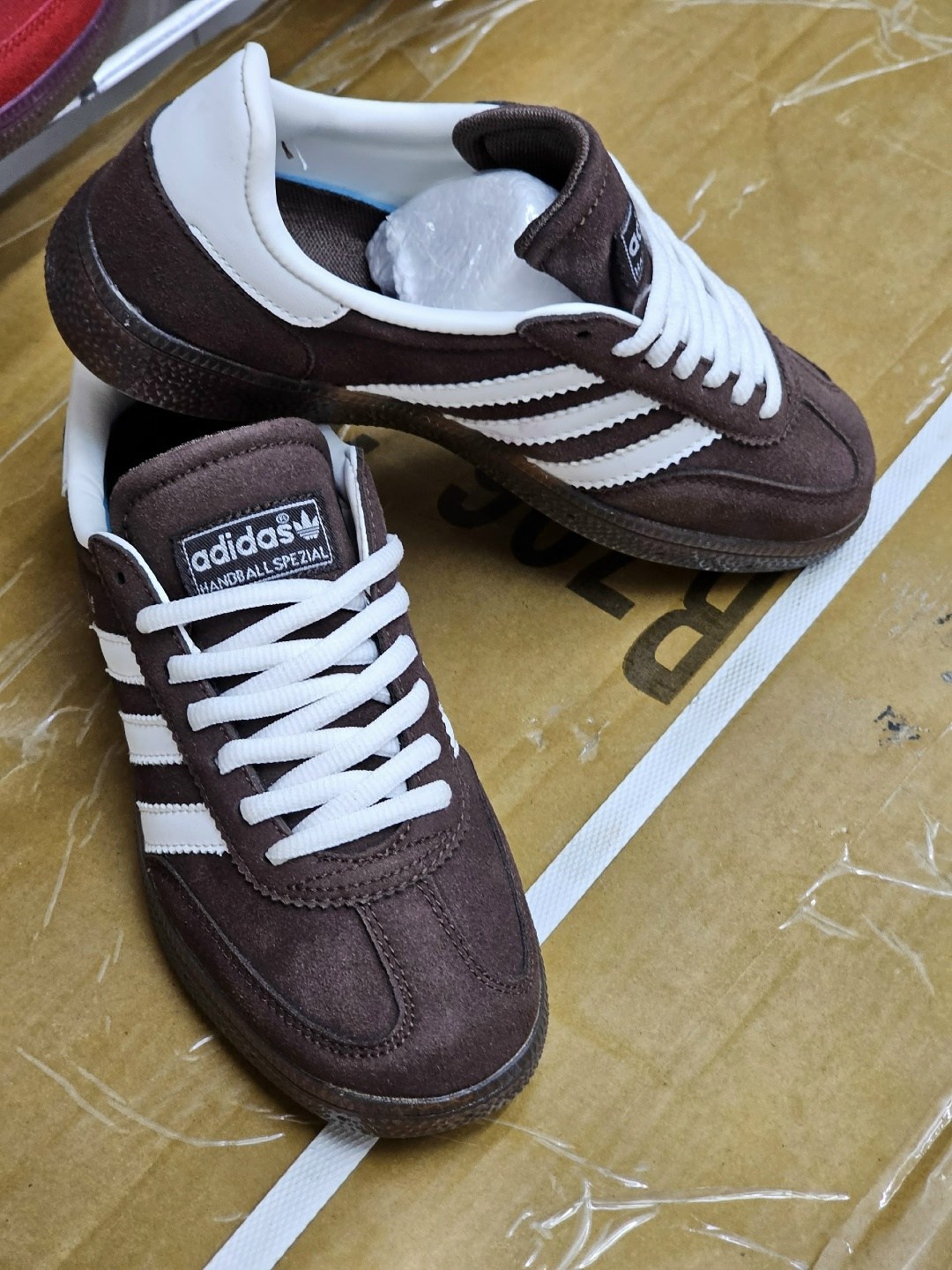 adidas handball spezial,adidas originals handball spezial,кроссовки adidas spezial,кроссовки,adidas spezial red