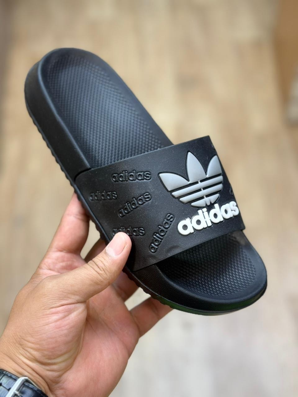 шлепанцы adidas,шлепанцы adidas originals adilette lite,шлепанцы adidas originals adilette,шлепанцы adidas mungo 010629,шлепанцы adidas adilette