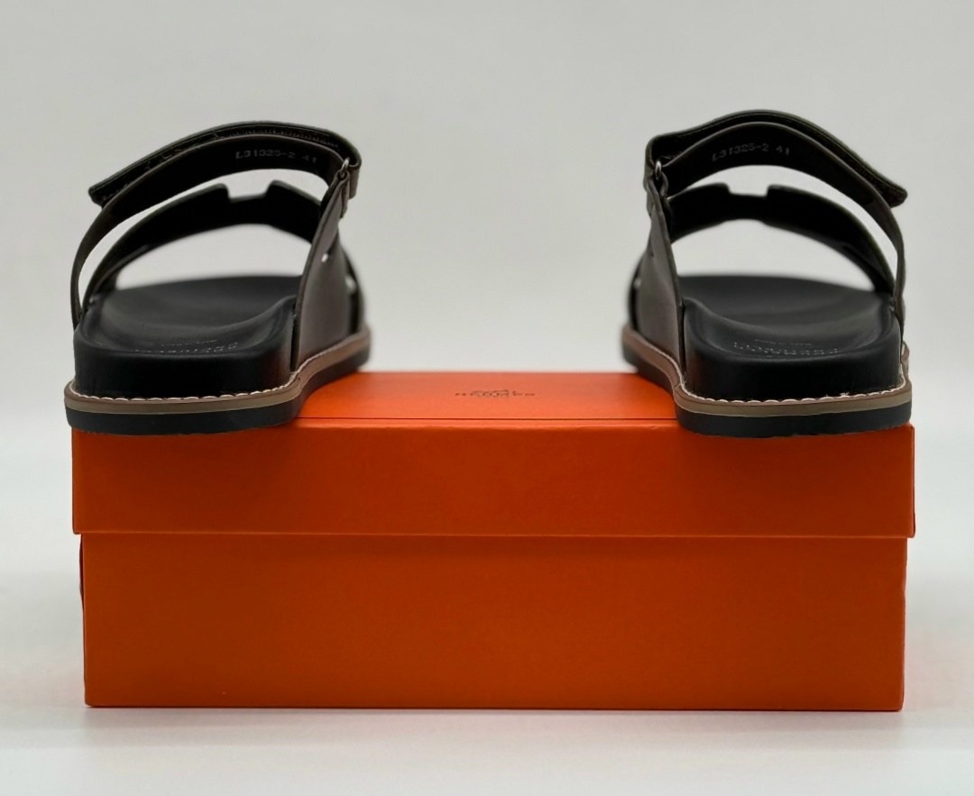 шлепанцы hermes,мужские шлепки эрмес,шлепанцы hermes мужские,шлепанцы гермес коричневые мужские,сандалии hermes