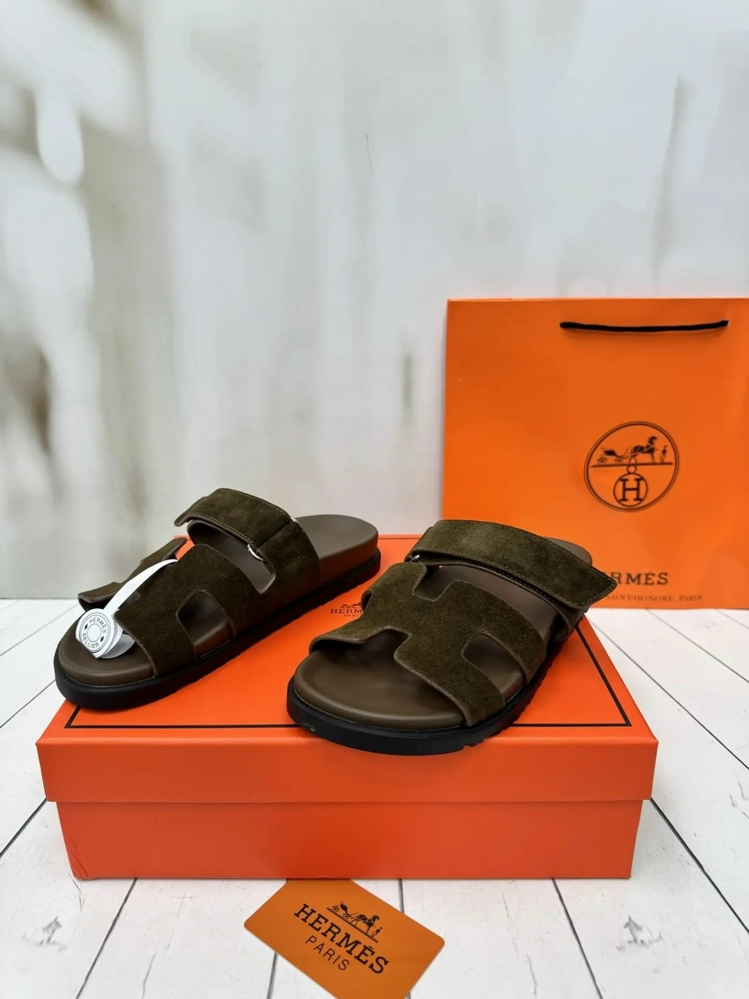 шлепки hermes,шлепанцы hermes,,сандалии hermes,женские шлепанцы
